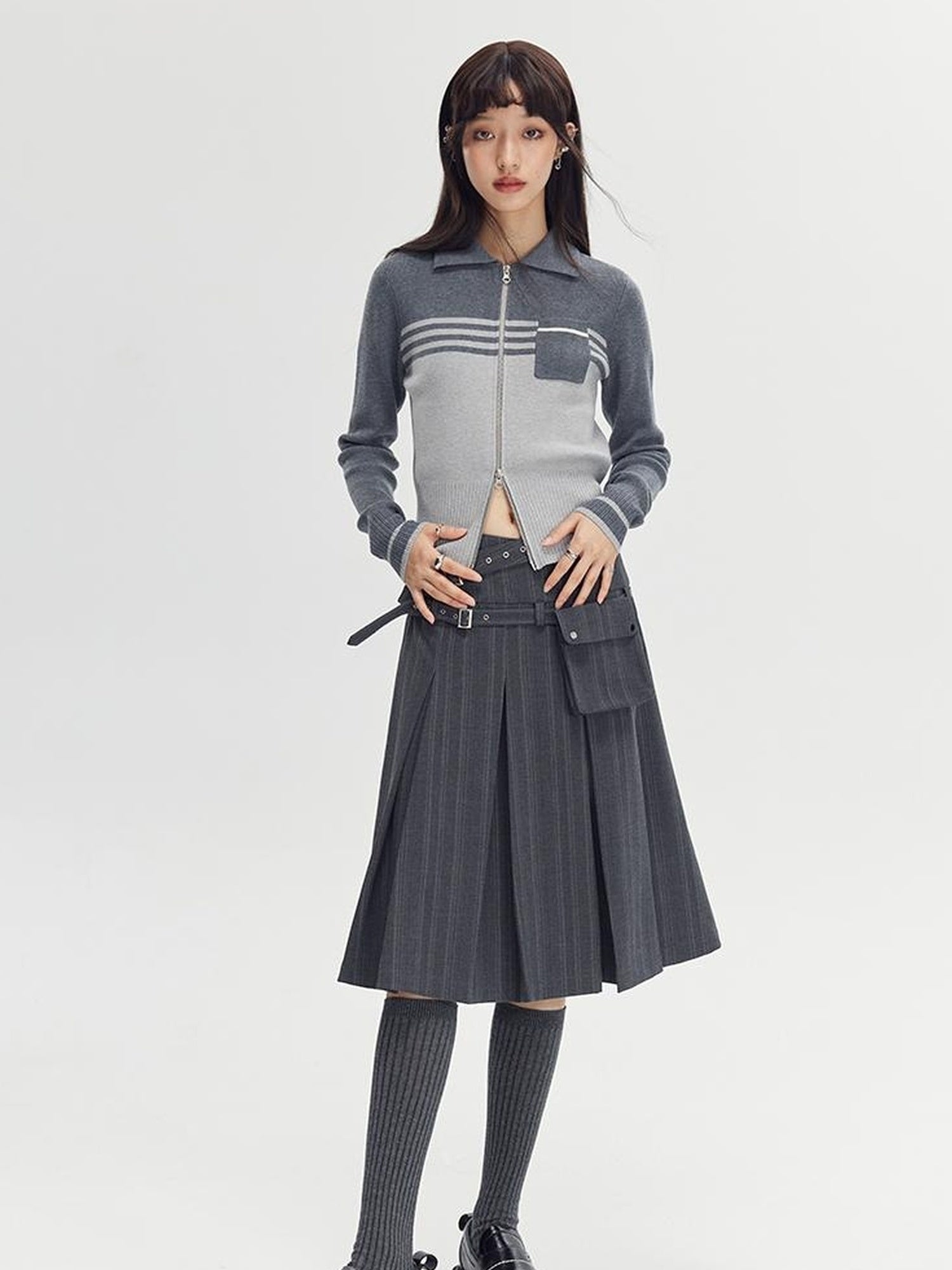 DIDDI MODA Classic Varsity Pleated Skirt With Dual Belts