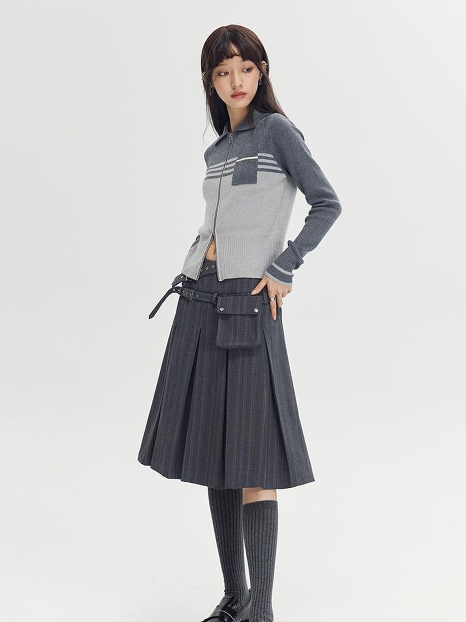 DIDDI MODA Classic Varsity Pleated Skirt With Dual Belts