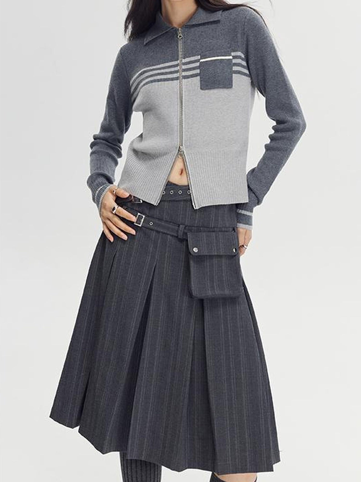 DIDDI MODA Classic Varsity Pleated Skirt With Dual Belts
