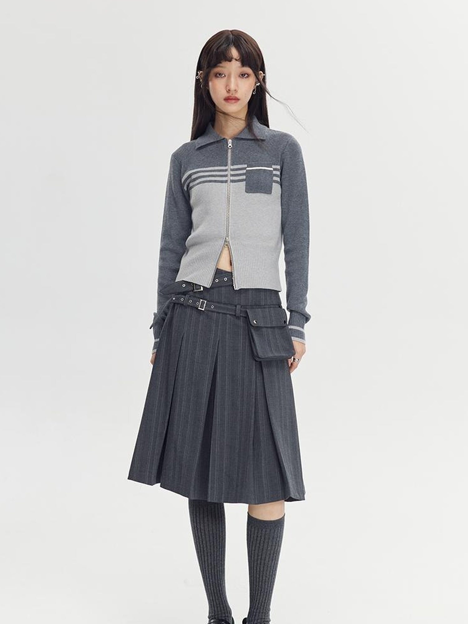 DIDDI MODA Classic Varsity Pleated Skirt With Dual Belts