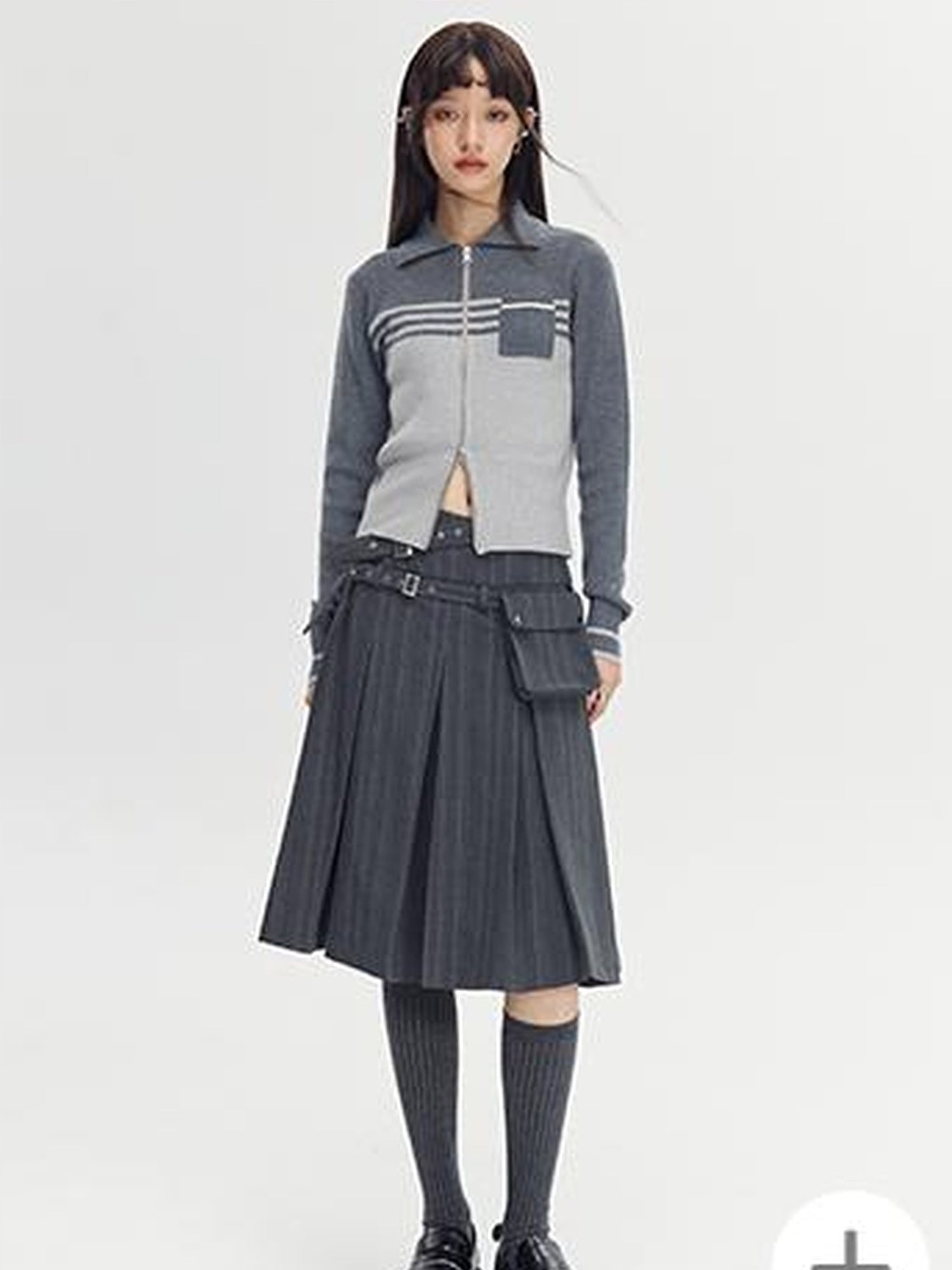 DIDDI MODA Classic Varsity Pleated Skirt With Dual Belts