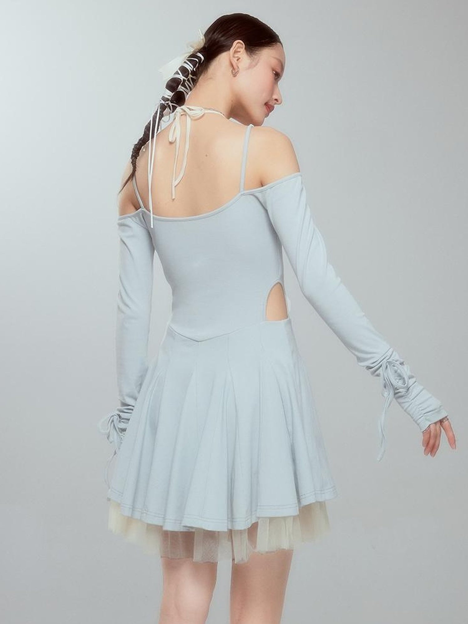 DIDDI MODA Colorblock Halter Ballet Dress With Lace Up Cutout Detail