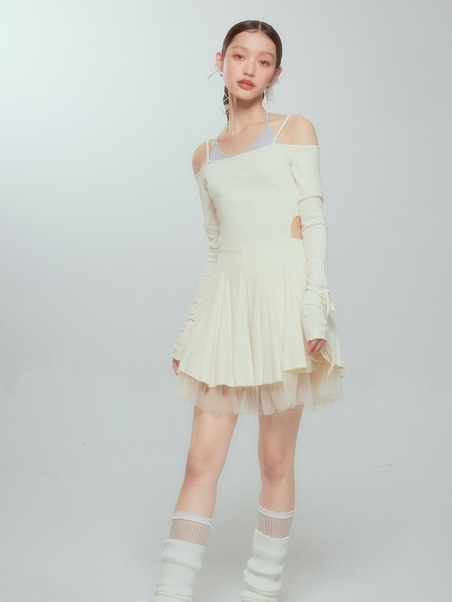 DIDDI MODA Colorblock Halter Ballet Dress With Lace Up Cutout Detail