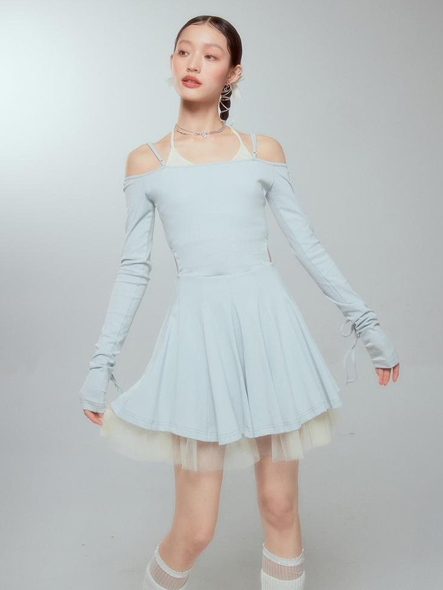 DIDDI MODA Colorblock Halter Ballet Dress With Lace Up Cutout Detail