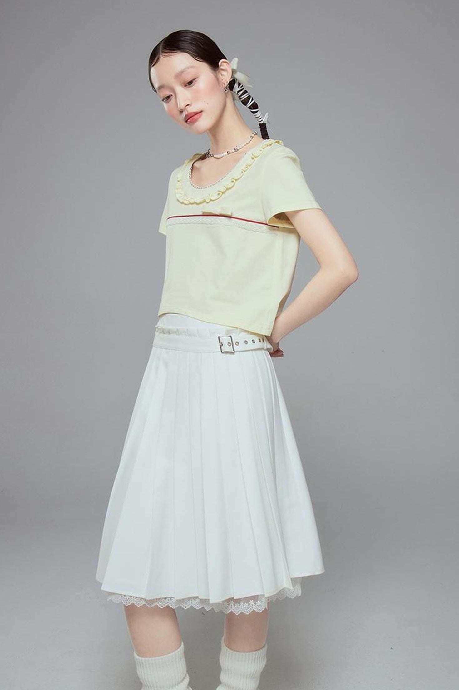DIDDI MODA Colorblock Lace Collar Knit Crop Tee