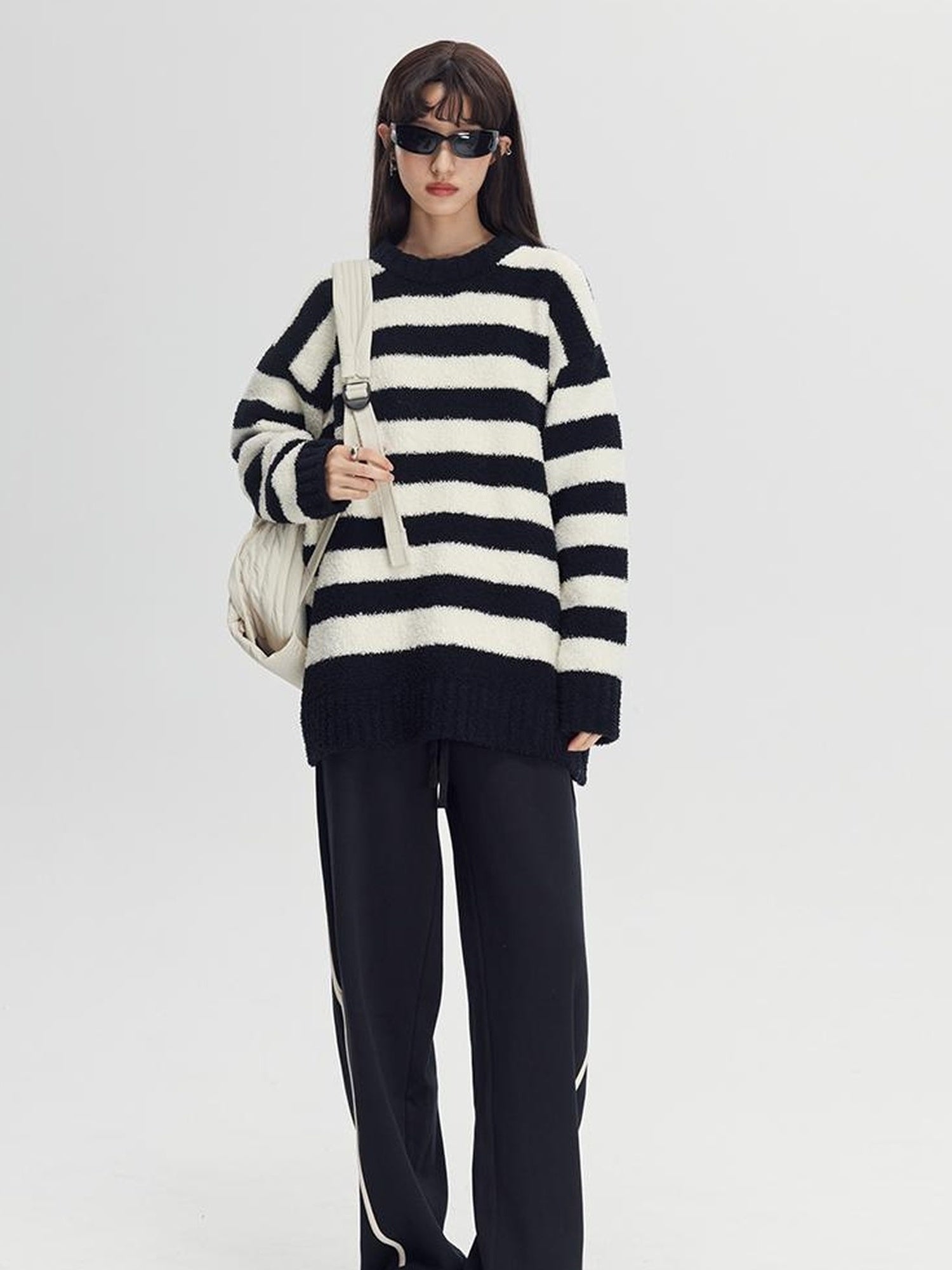 DIDDI MODA Colorblock Relaxed Jogger Pants With Adjustable Hem High Waist