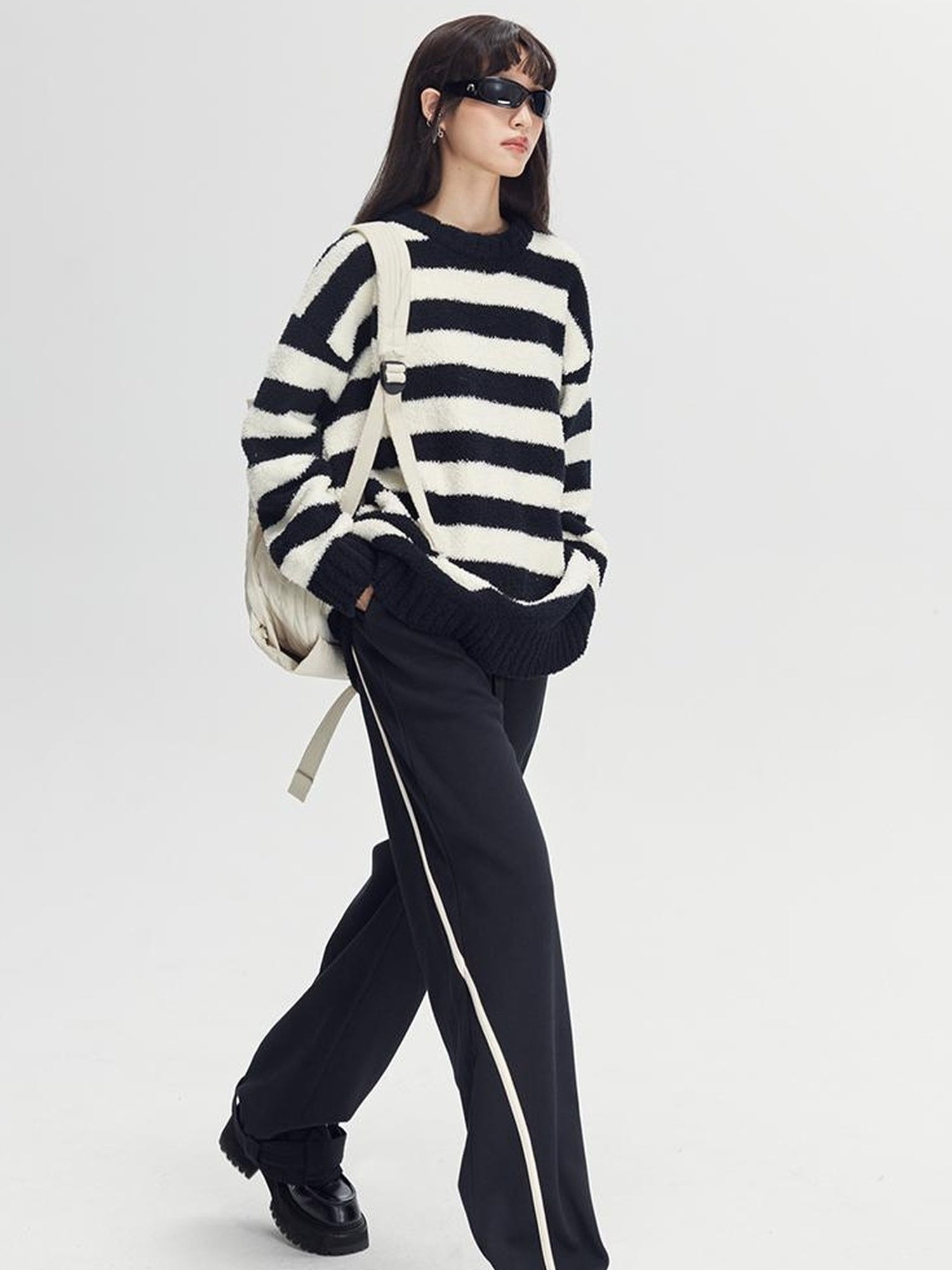 DIDDI MODA Colorblock Relaxed Jogger Pants With Adjustable Hem High Waist