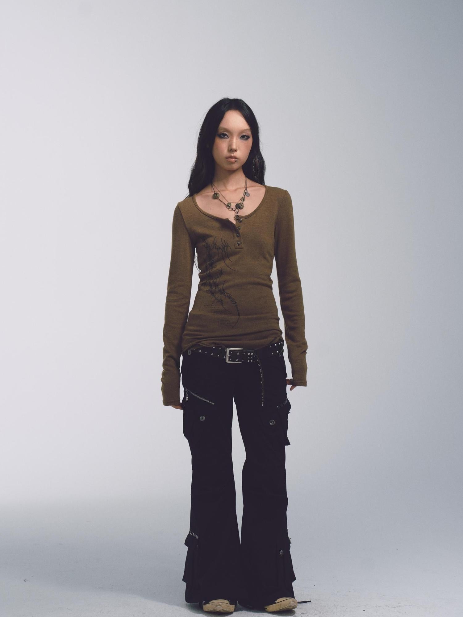 NONAME SPACE Cotton Relaxed Flared Pants With Metal Studs Multi Pockets