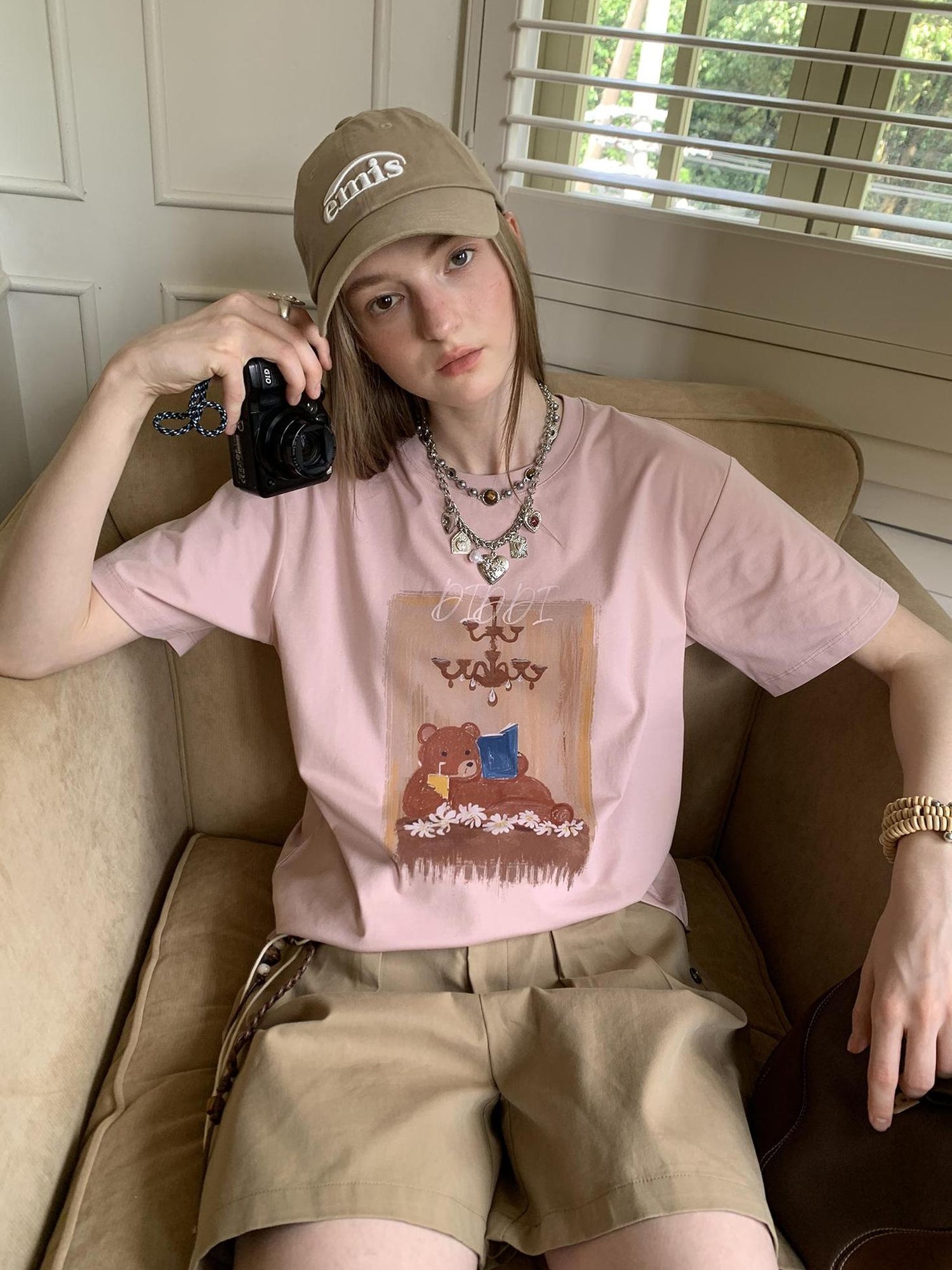 DIDDI MODA Cozy Reading Bear Cotton Tee