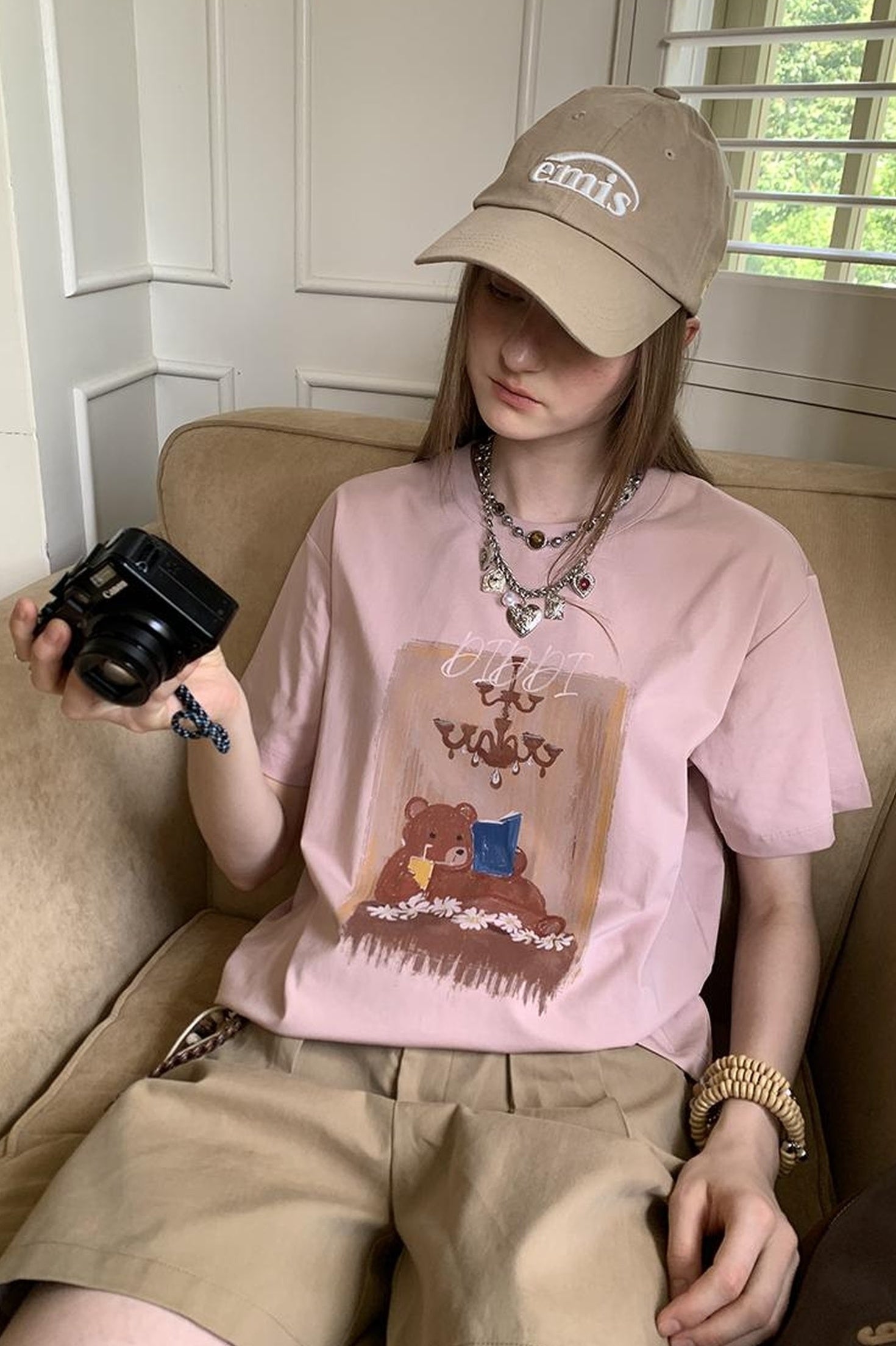 DIDDI MODA Cozy Reading Bear Cotton Tee