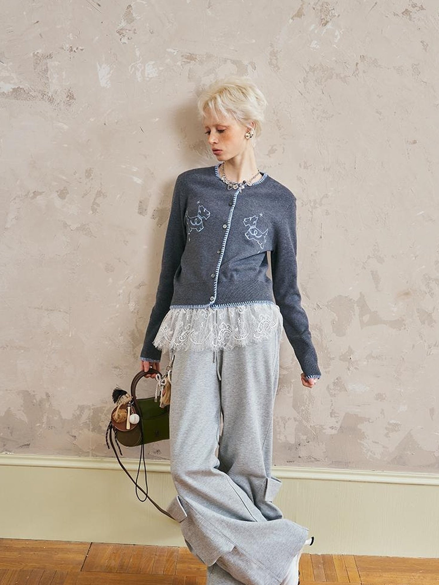 DIDDI MODA Cozy Shell Embroidered Puppy Knit Cardigan