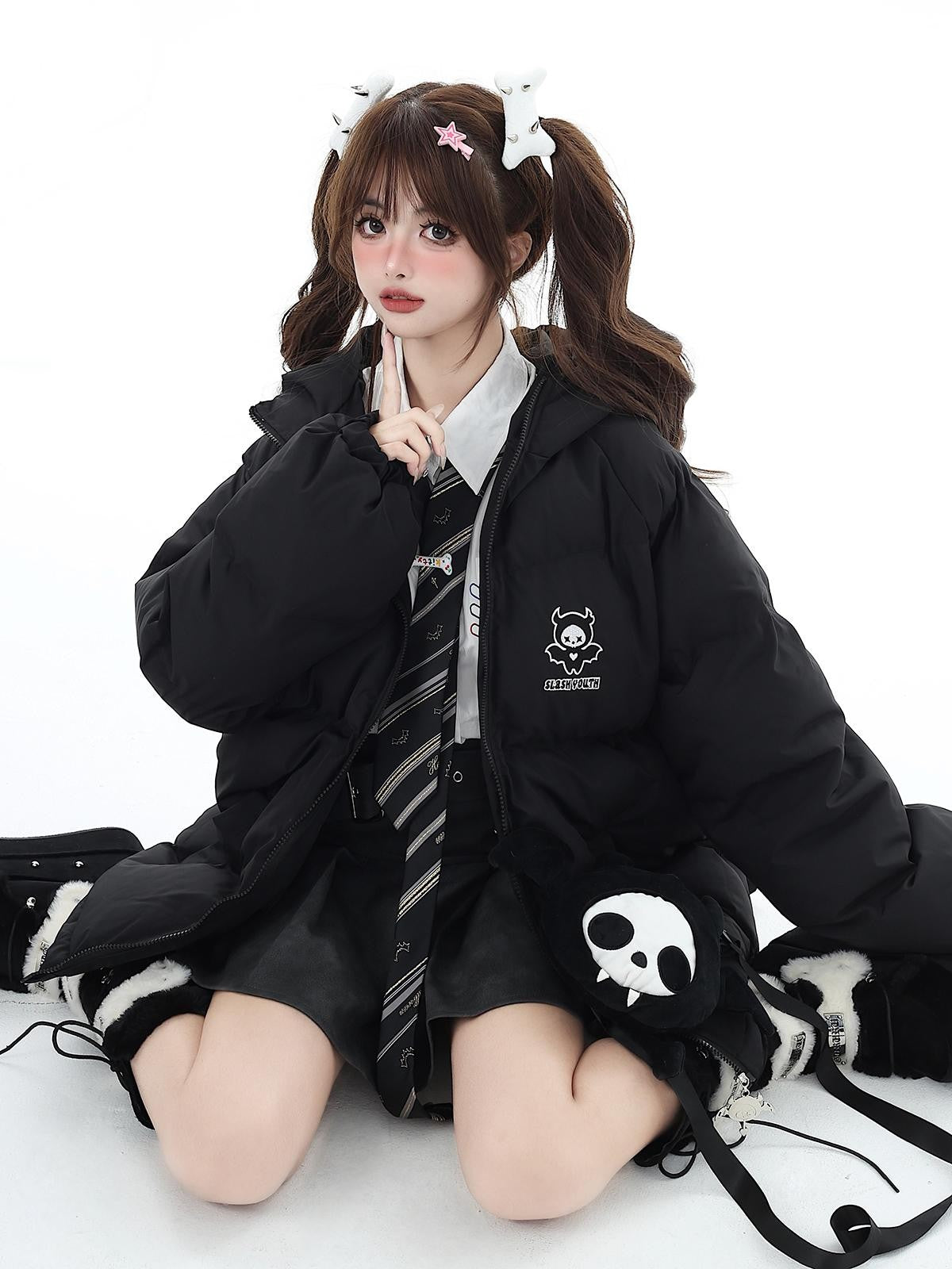 Crazy Girl Sweet Loose 3d Devil Applique Women&