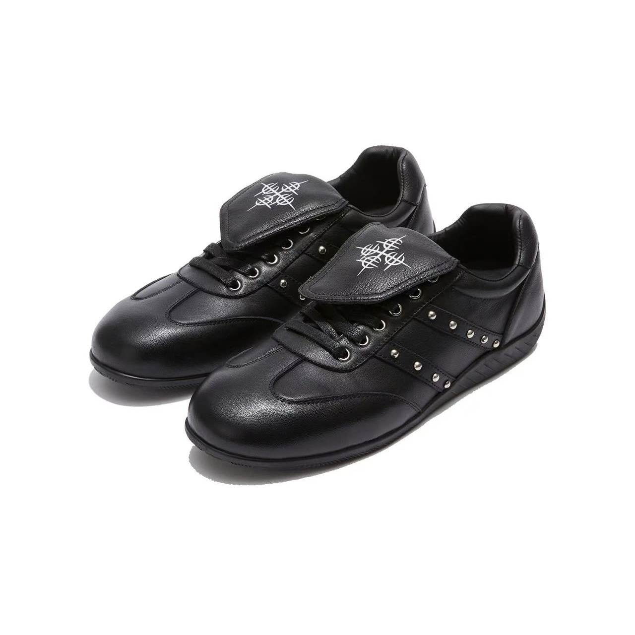 DETW_onLine_Black_Cross_Studded_Metal_Buckle_Goodyear_Women&