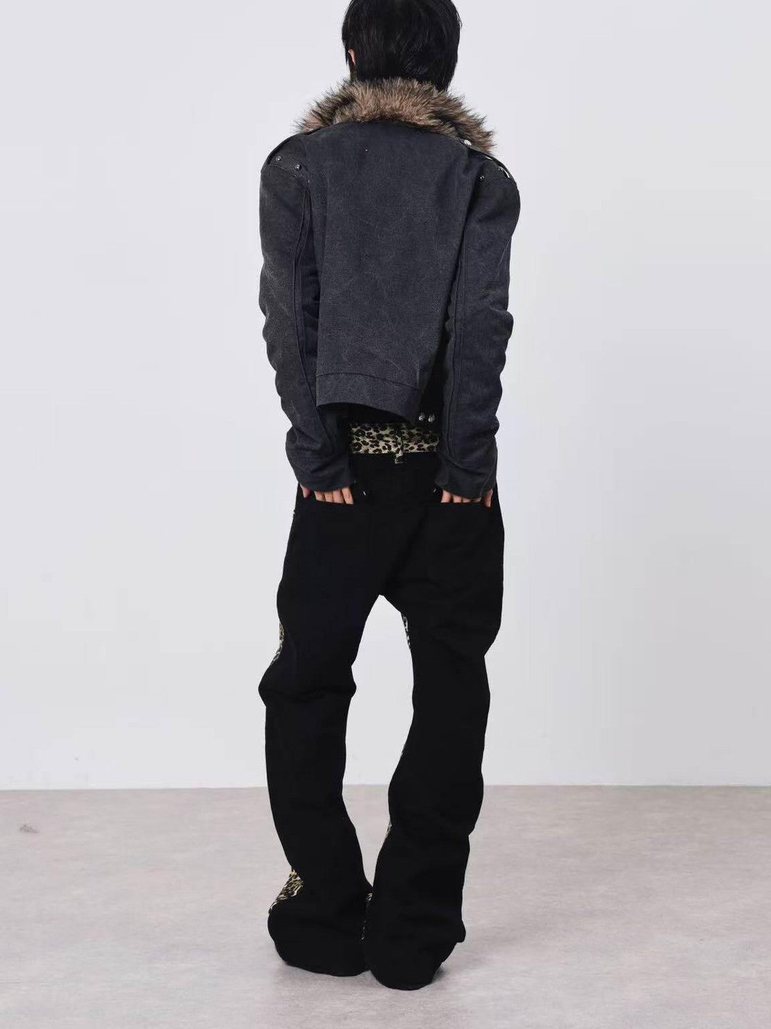 DETW onLine Cement Gray Studded Asymmetric Zip Fur Collar Cropped Women&