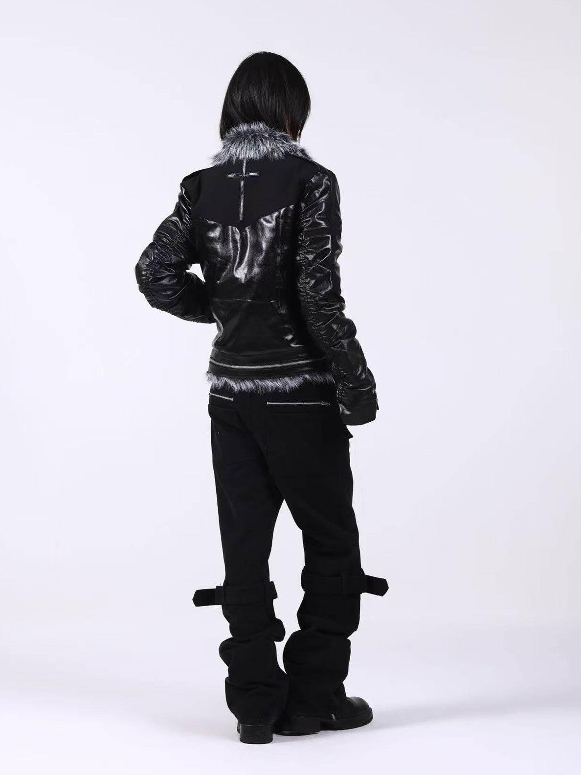 DETW onLine Dark Knight Cross Washed Wax Faux Fur Collar Women&