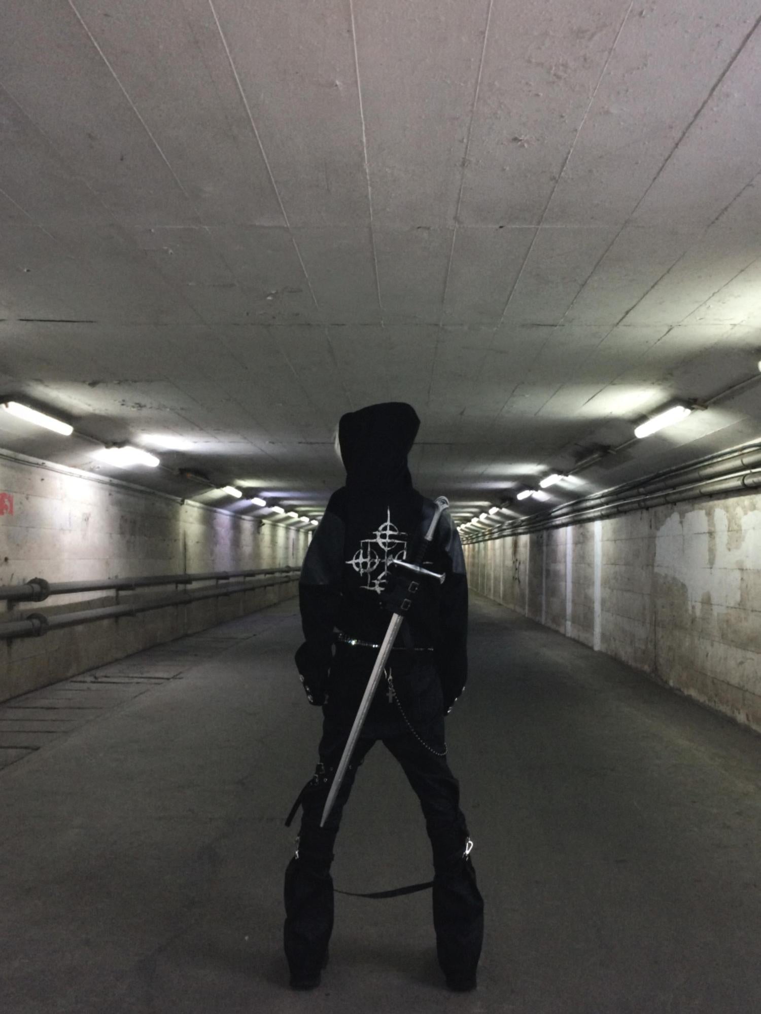 DETW online Armor Deconstructed Hooded Zip Coat V-neck T-shirt Long Sleeve