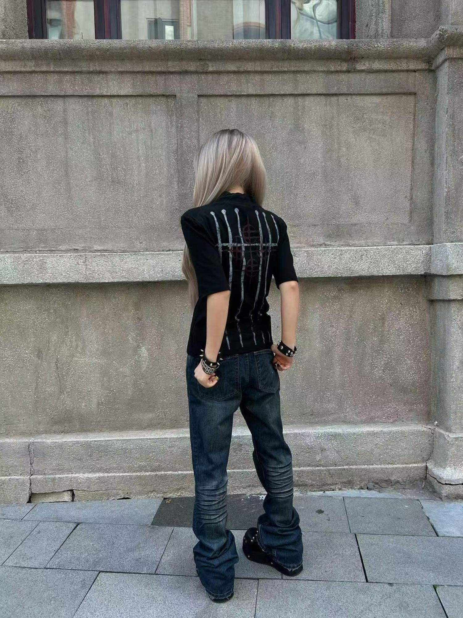DETW online Dark Ruby Vintage Tee