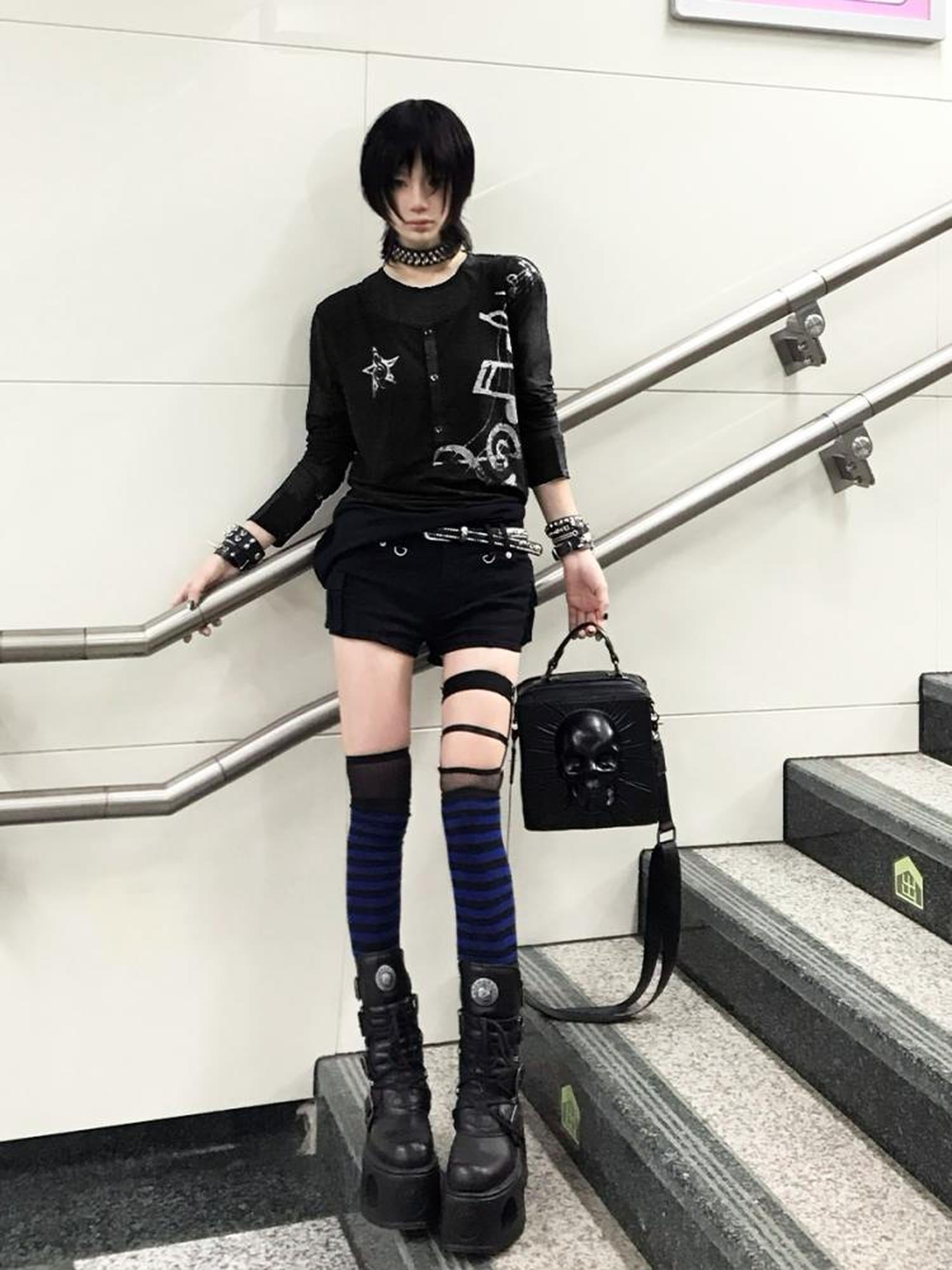 DETW online Double Layer Cuff Note Sheer Slim Fit Tee