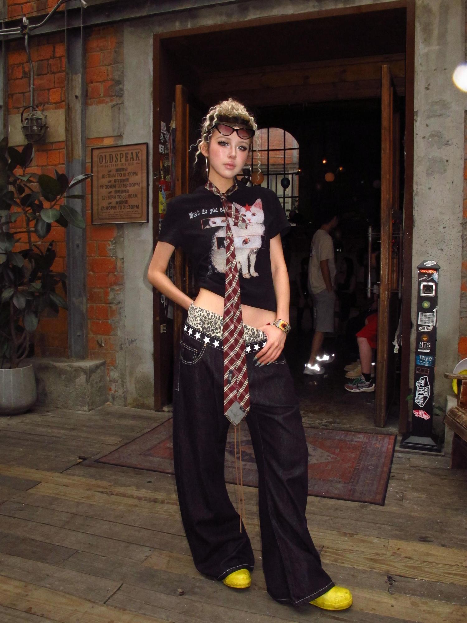 DETW online Vintage Slim Fit Cat Print Tees