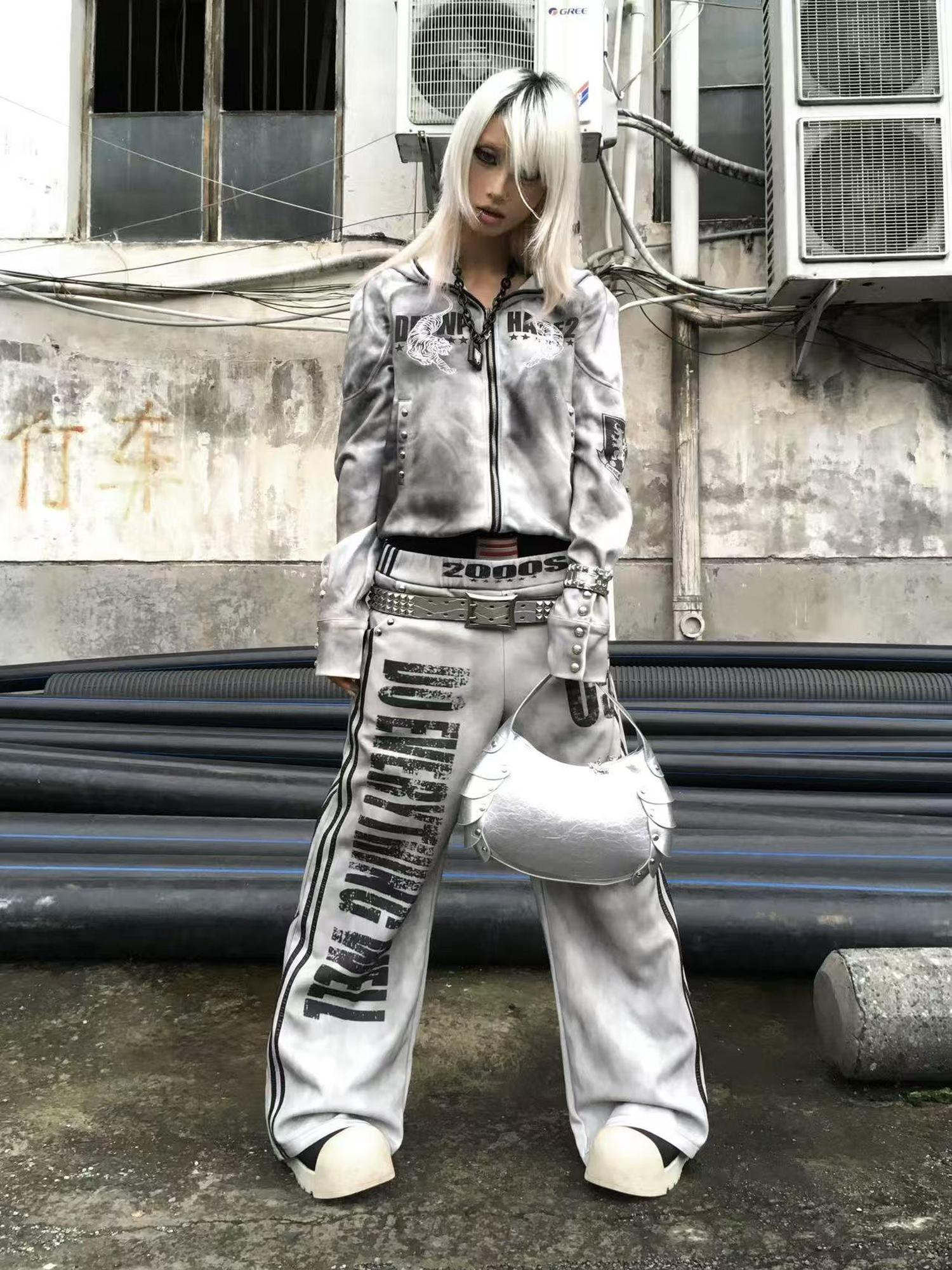 DETW online Washed White Spray Dirty Double Tiger Embroidered Hooded Zip Up