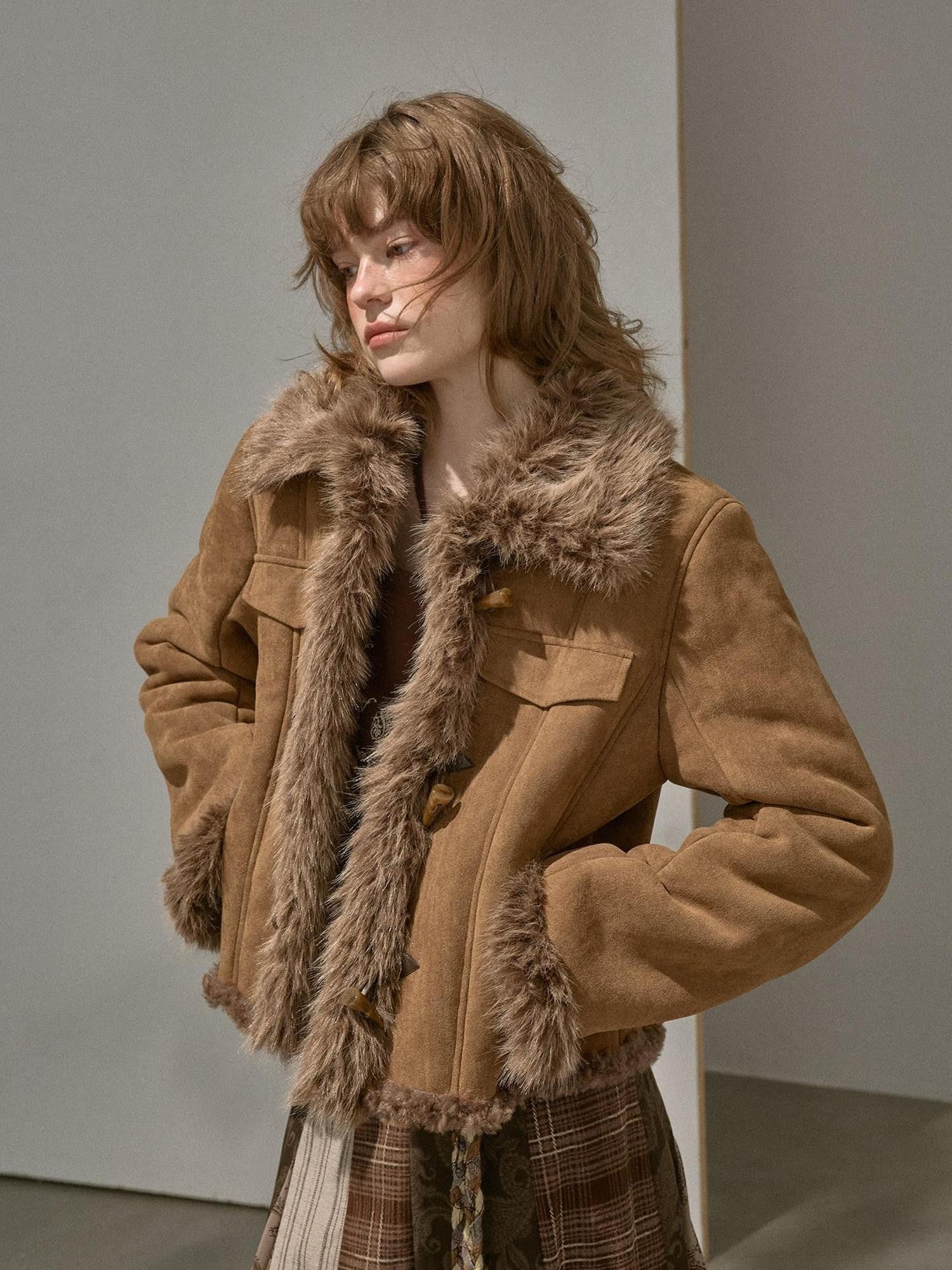 DIDDI MODA Fur Lined Faux Suede Turn Down Collar Women&