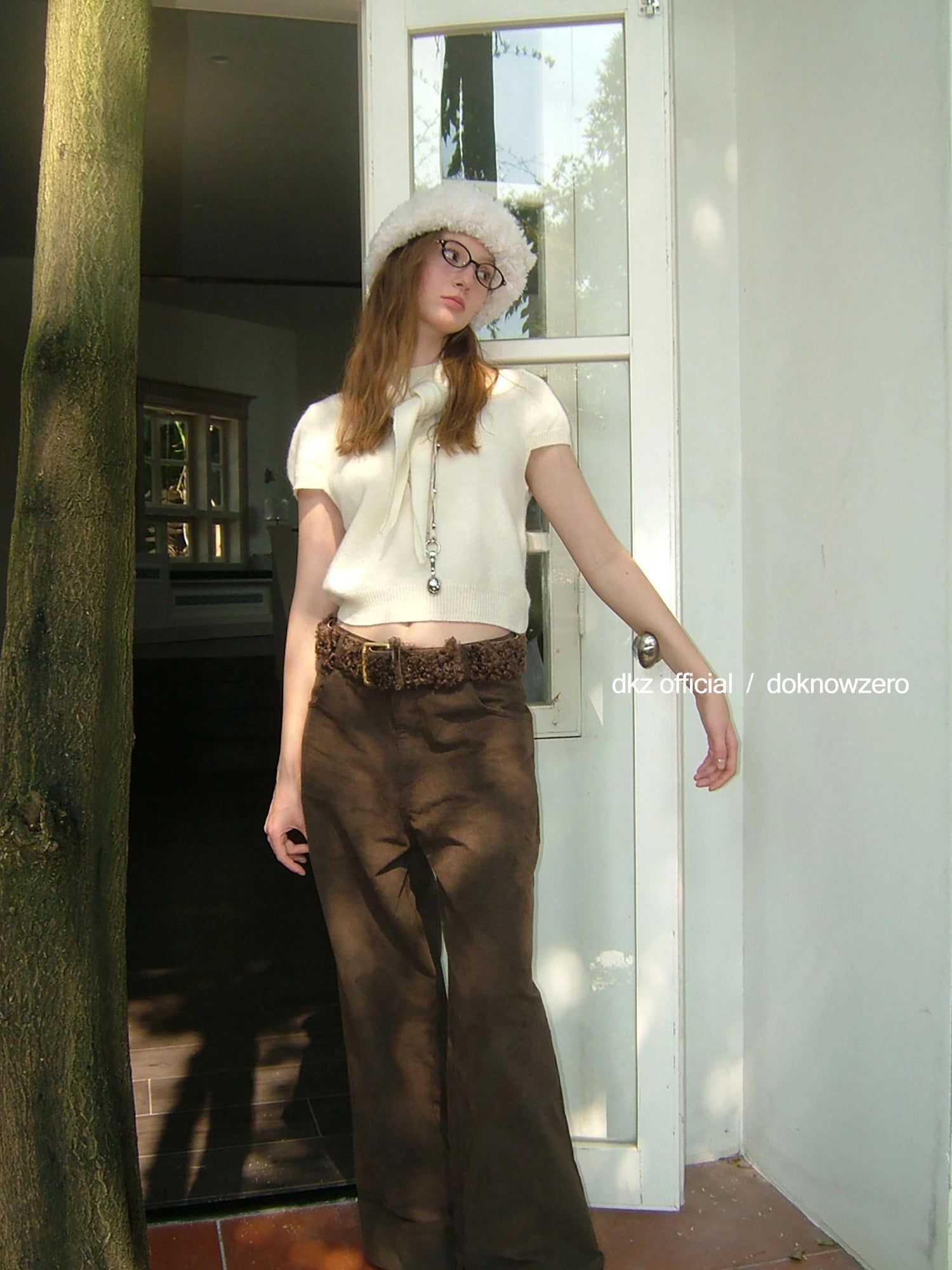 DKZ OFFICIAL 80 Wool Short Sleeve Knit Top With Scarf