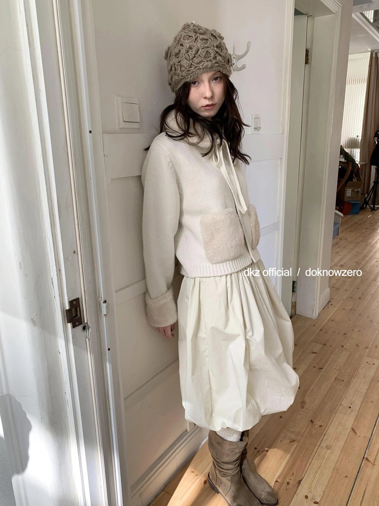 DKZ OFFICIAL A Line Apricot Waist Flaring Midi Skirt