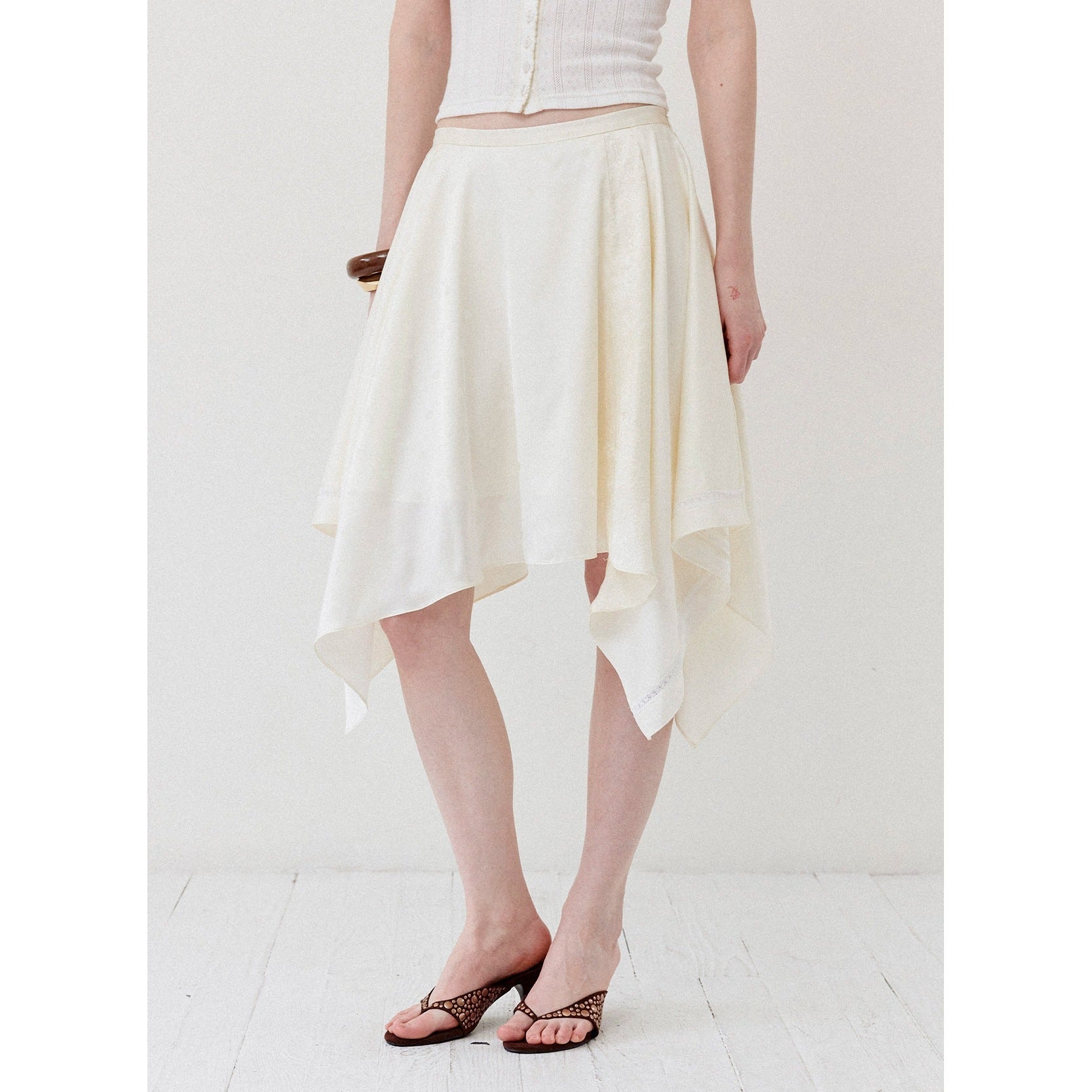 DKZ_OFFICIAL_Apricot_Asymmetric_Spliced_Flared_Women&