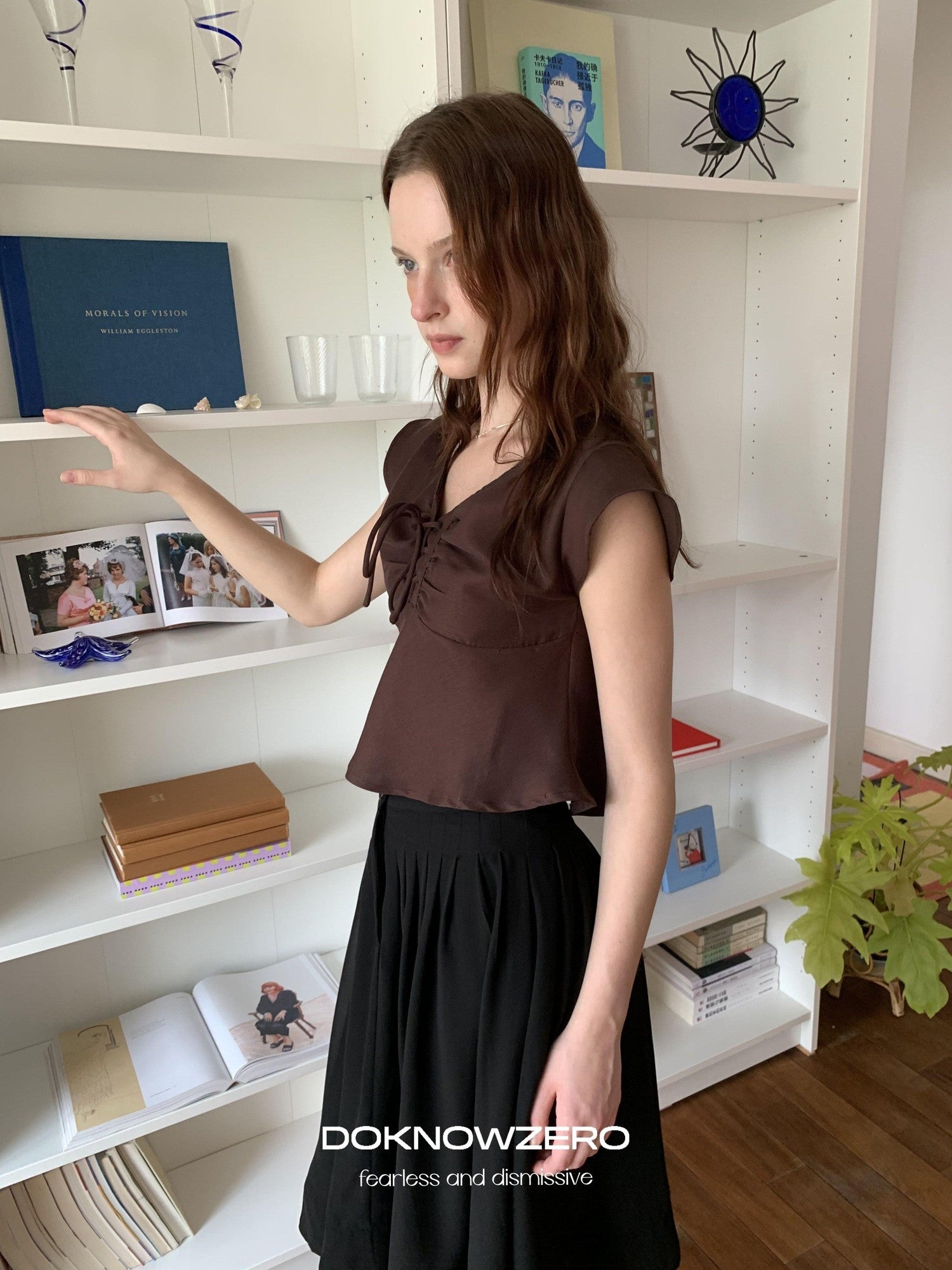 DKZ OFFICIAL Apricot Tie V-neck Cap Sleeve Cropped Women&