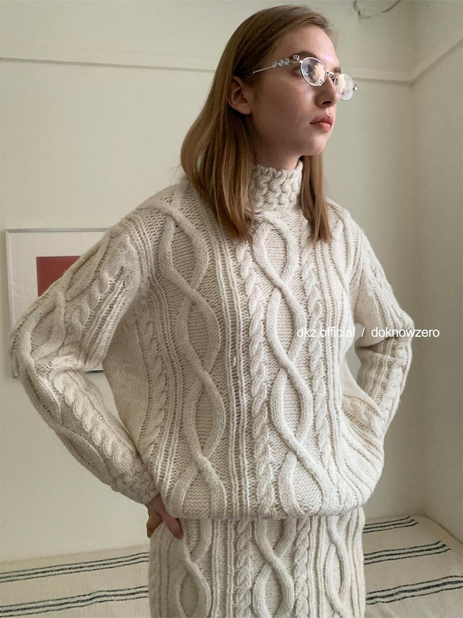 DKZ OFFICIAL Apricot Vintage Turtleneck Women&