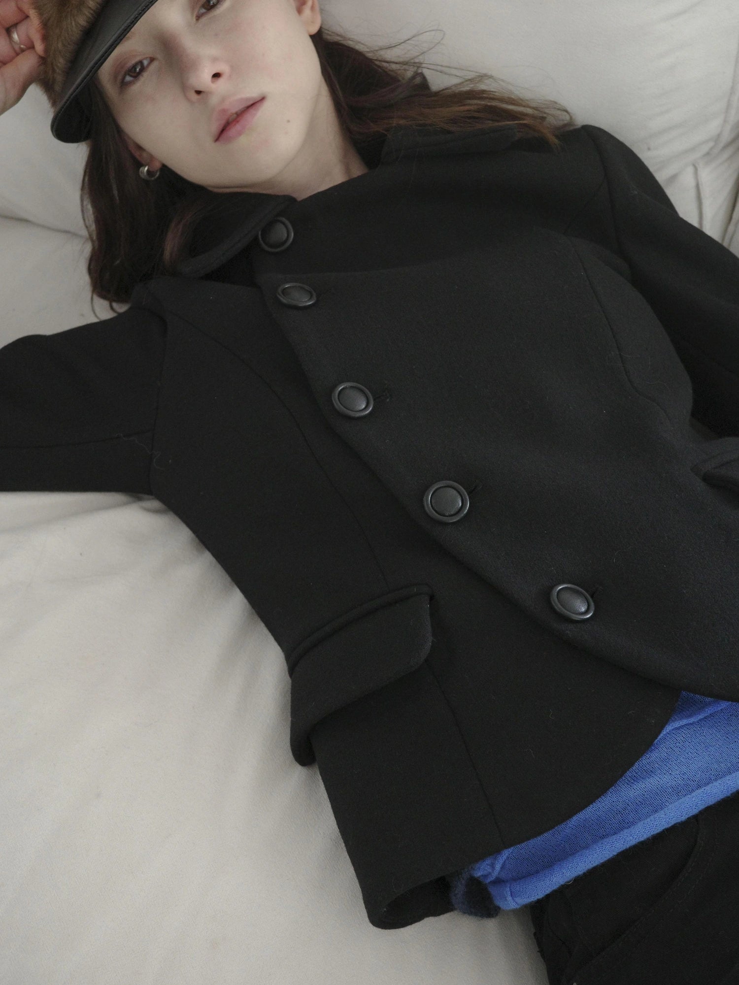 DKZ OFFICIAL Asymmetric Placket Slim Fit Short Wool Coat