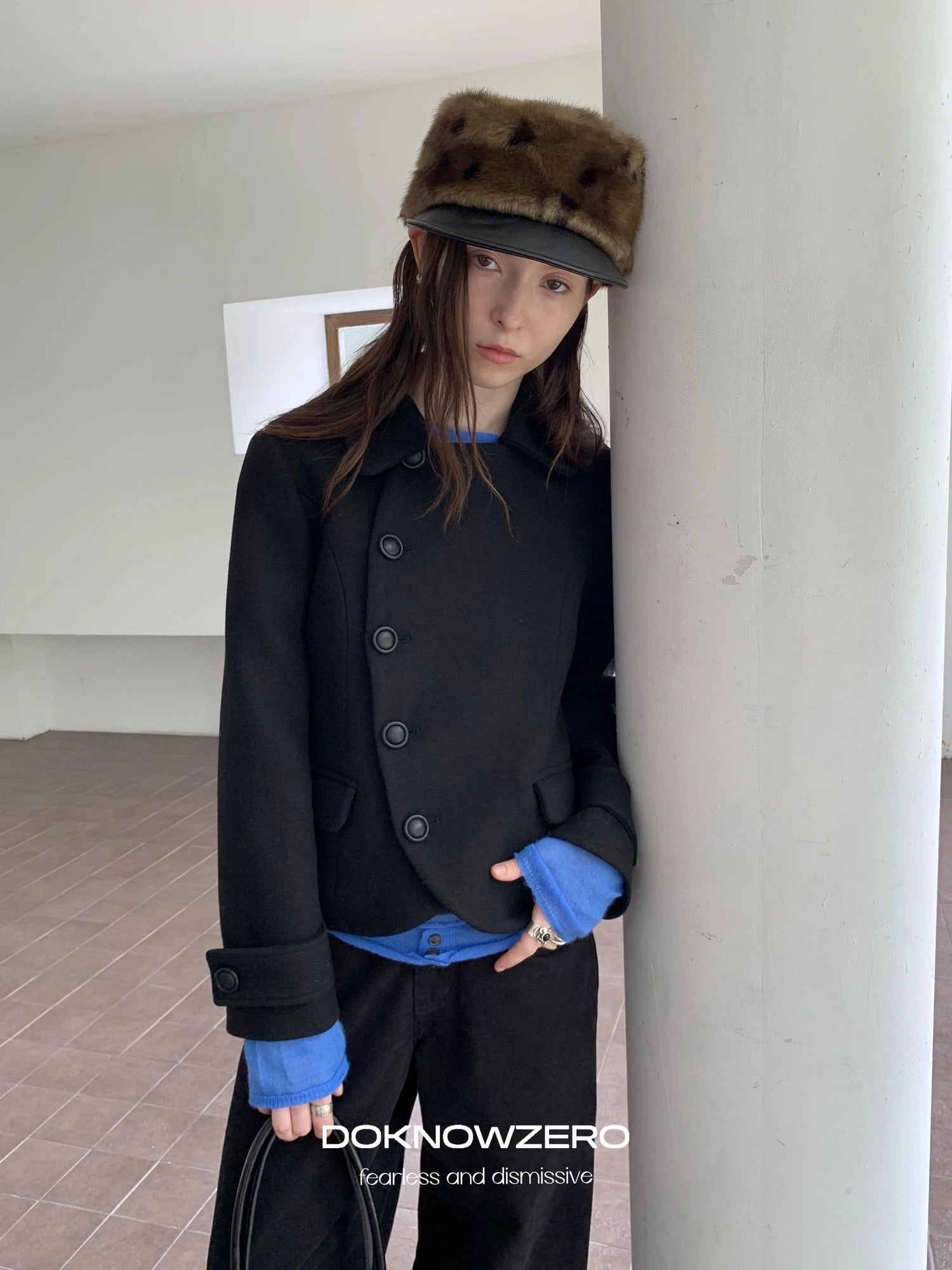 DKZ OFFICIAL Asymmetric Placket Slim Fit Short Wool Coat