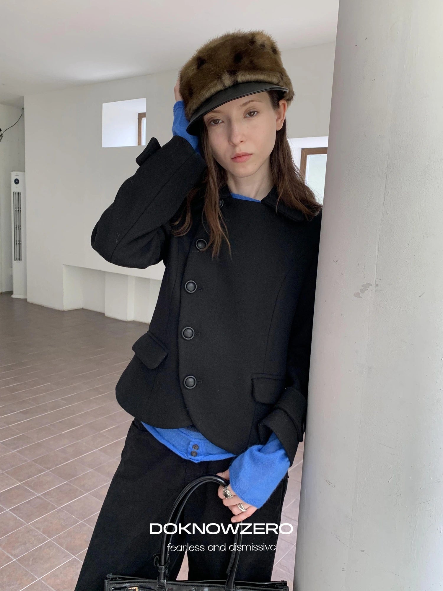 DKZ OFFICIAL Asymmetric Placket Slim Fit Short Wool Coat