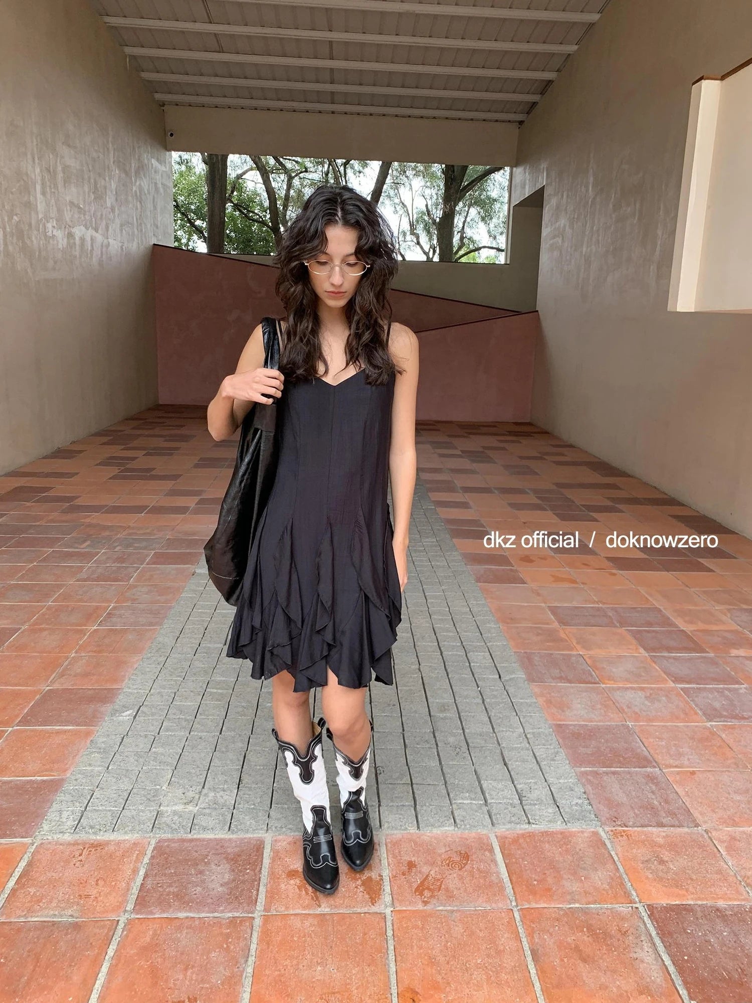 DKZ OFFICIAL Asymmetrical Hem Sleeveless Midi Dress