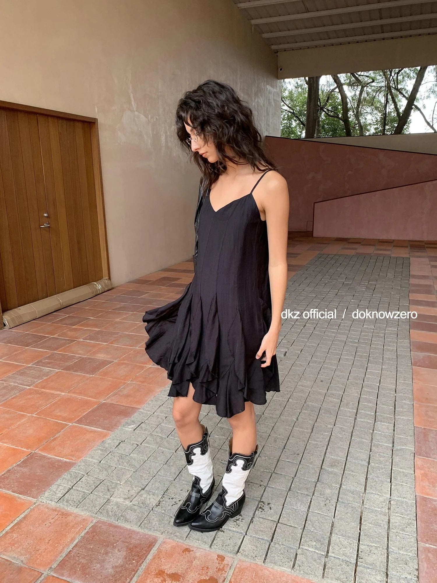 DKZ OFFICIAL Asymmetrical Hem Sleeveless Midi Dress