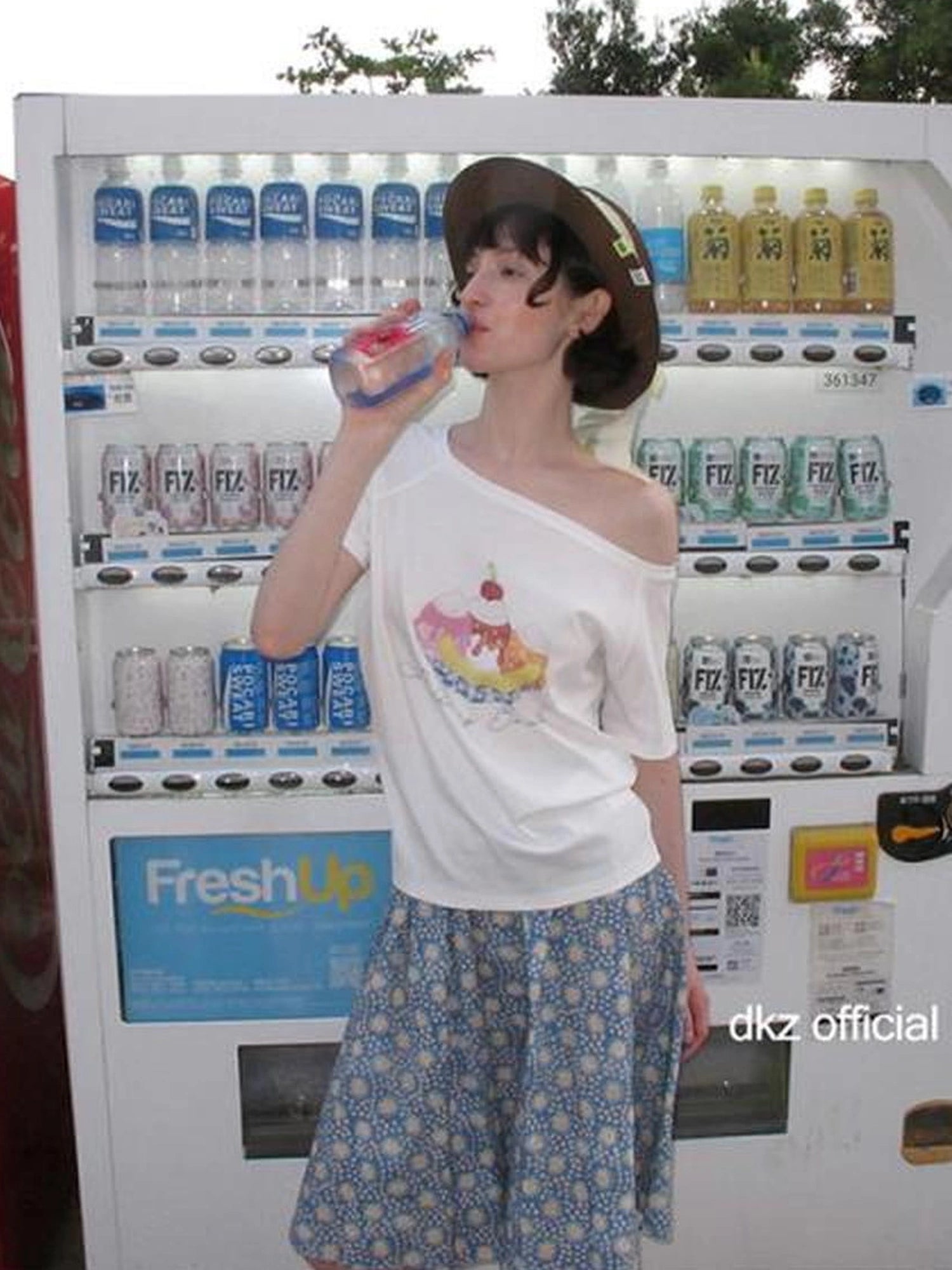 DKZ OFFICIAL Asymmetrical Off Shoulder Cotton T-shirt