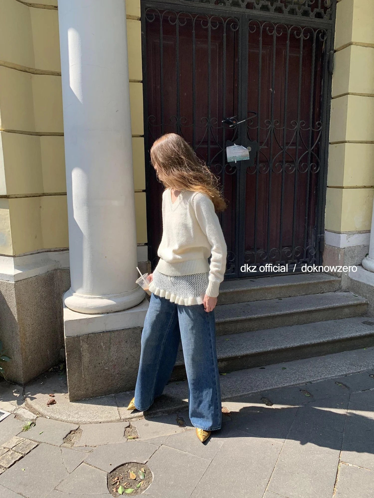 Atmosphere V-neck Knit Set With Skirt