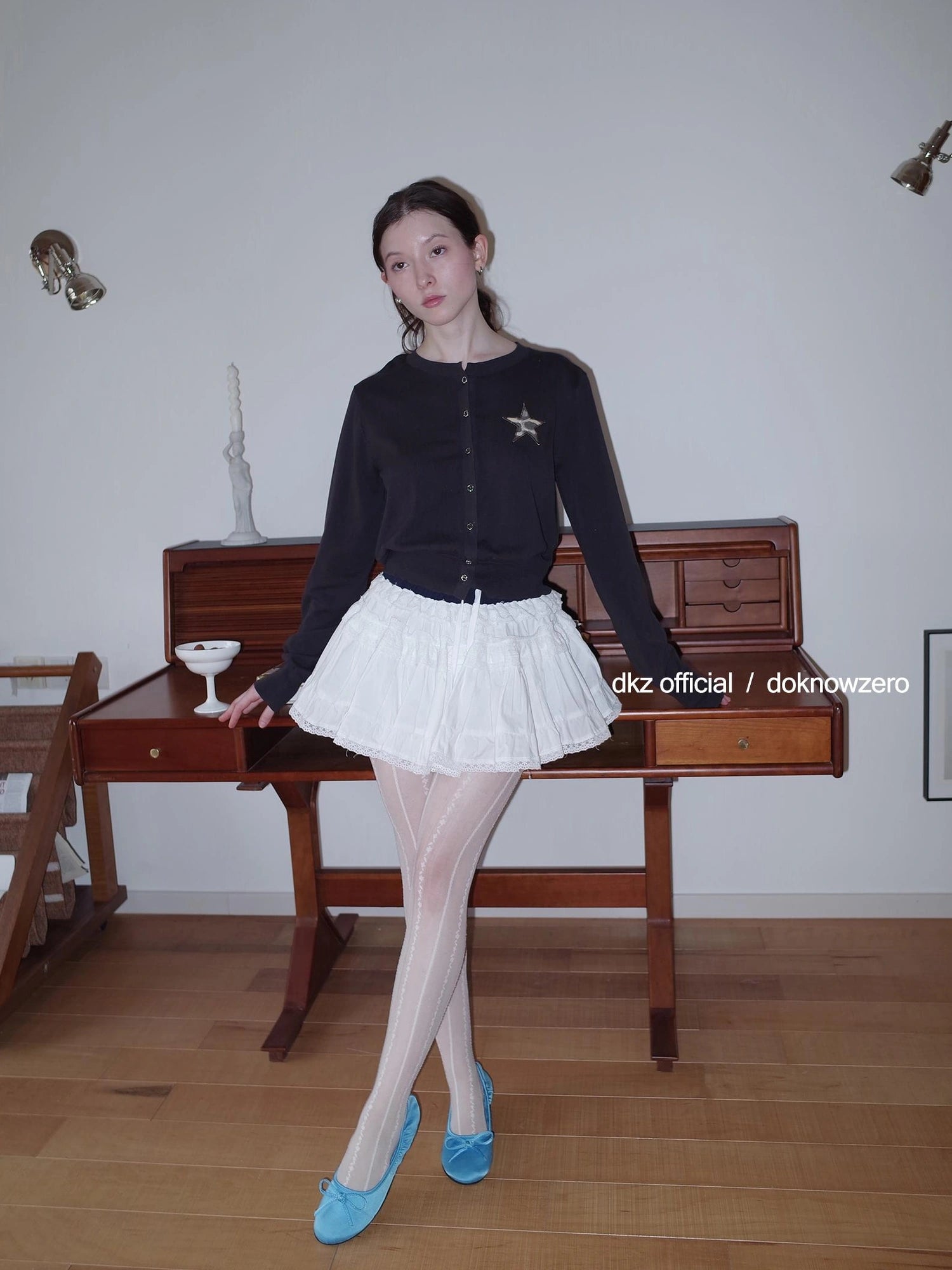 DKZ OFFICIAL Ballet Lace Flared Mini Skirt