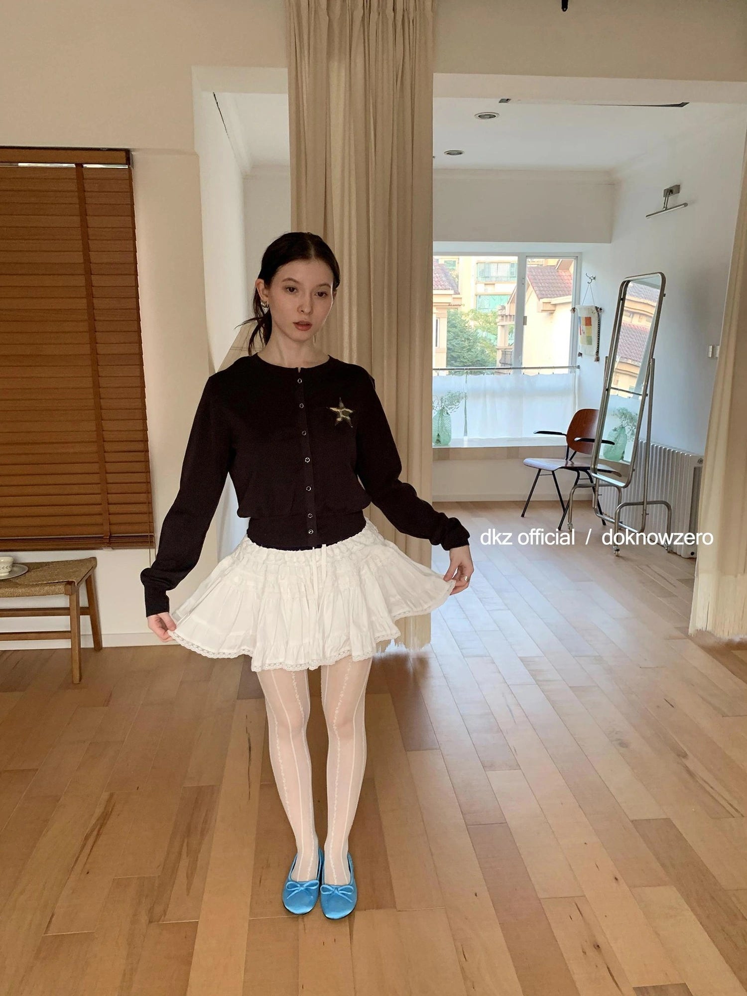 DKZ OFFICIAL Ballet Lace Flared Mini Skirt