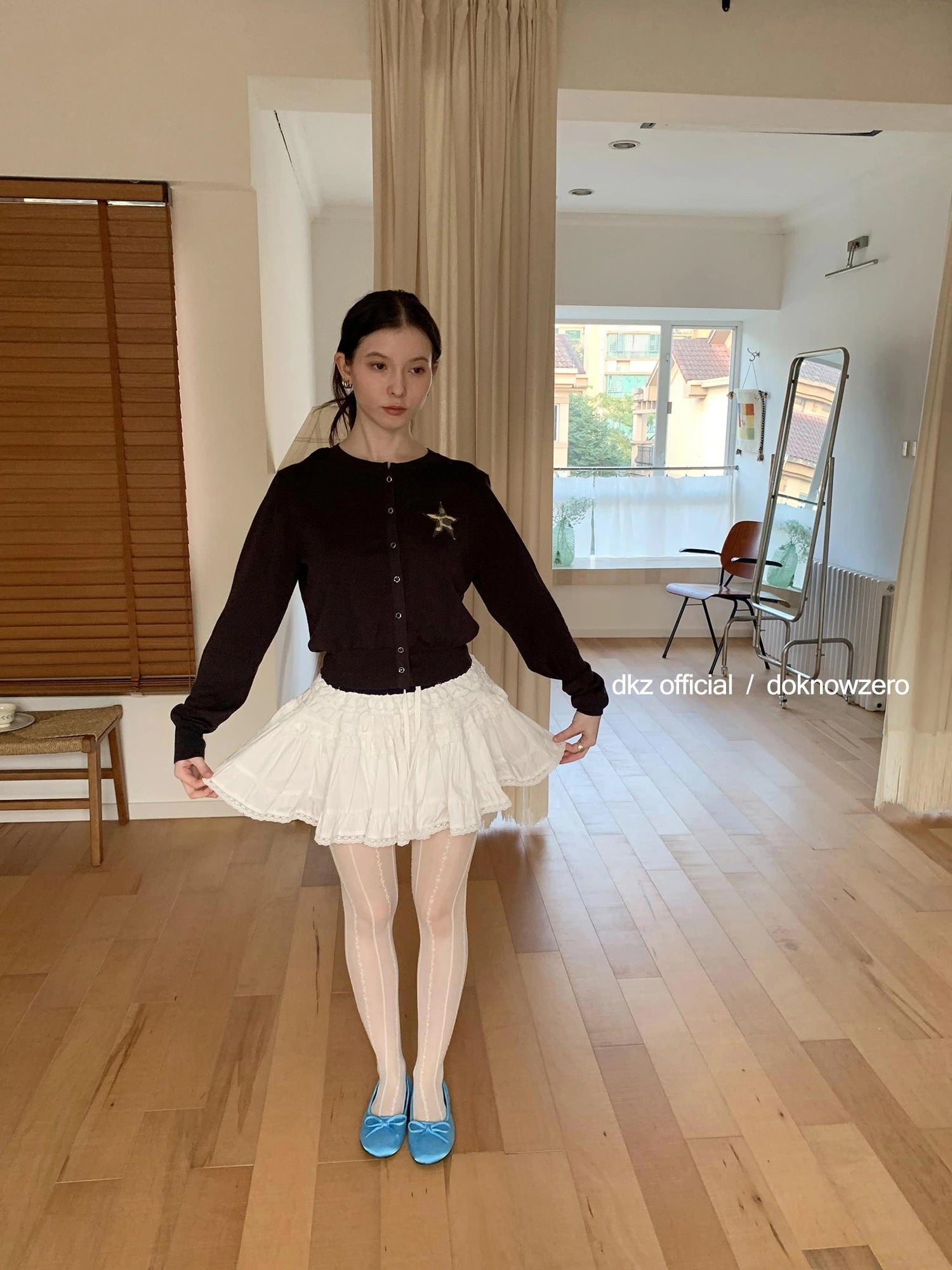 DKZ OFFICIAL Ballet Lace Flared Mini Skirt