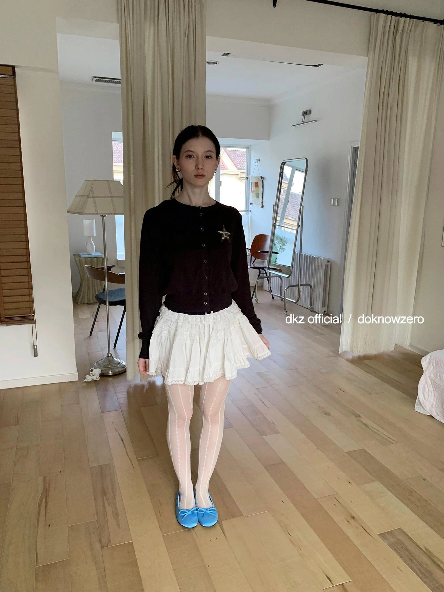 DKZ OFFICIAL Ballet Lace Flared Mini Skirt