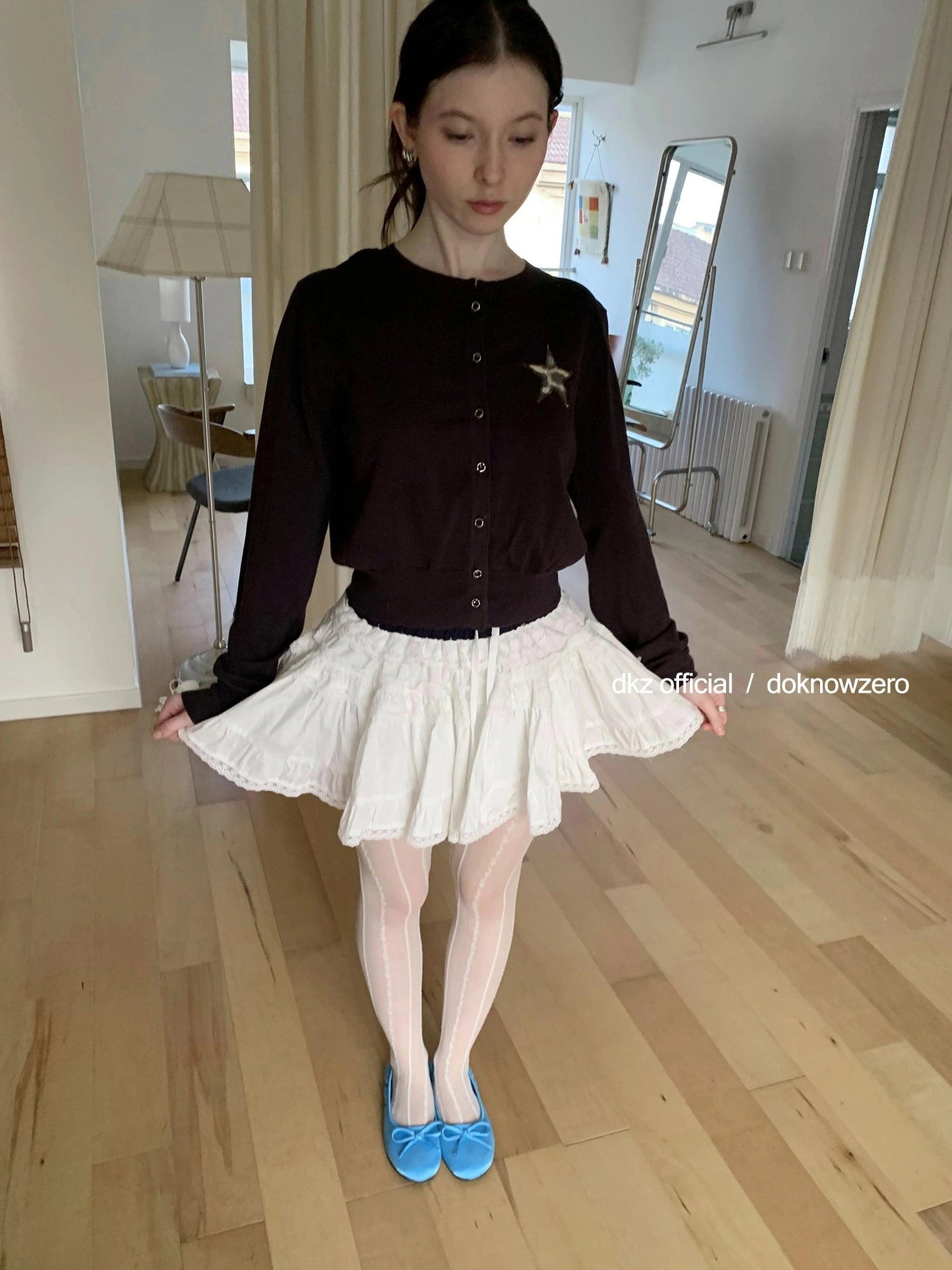 DKZ OFFICIAL Ballet Lace Flared Mini Skirt