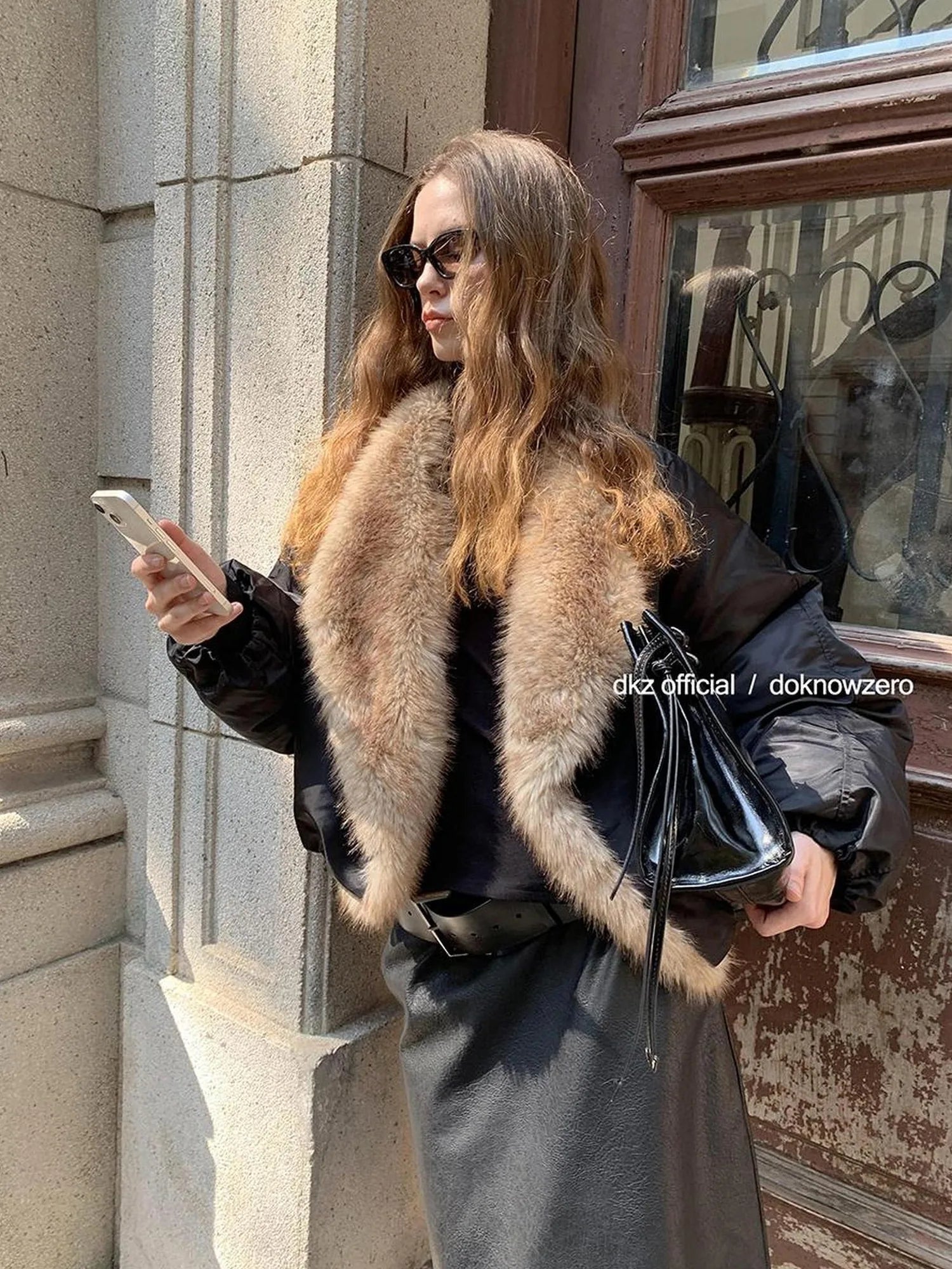 DKZ OFFICIAL Black Faux Fur Collar Quilted Cropped Jacket