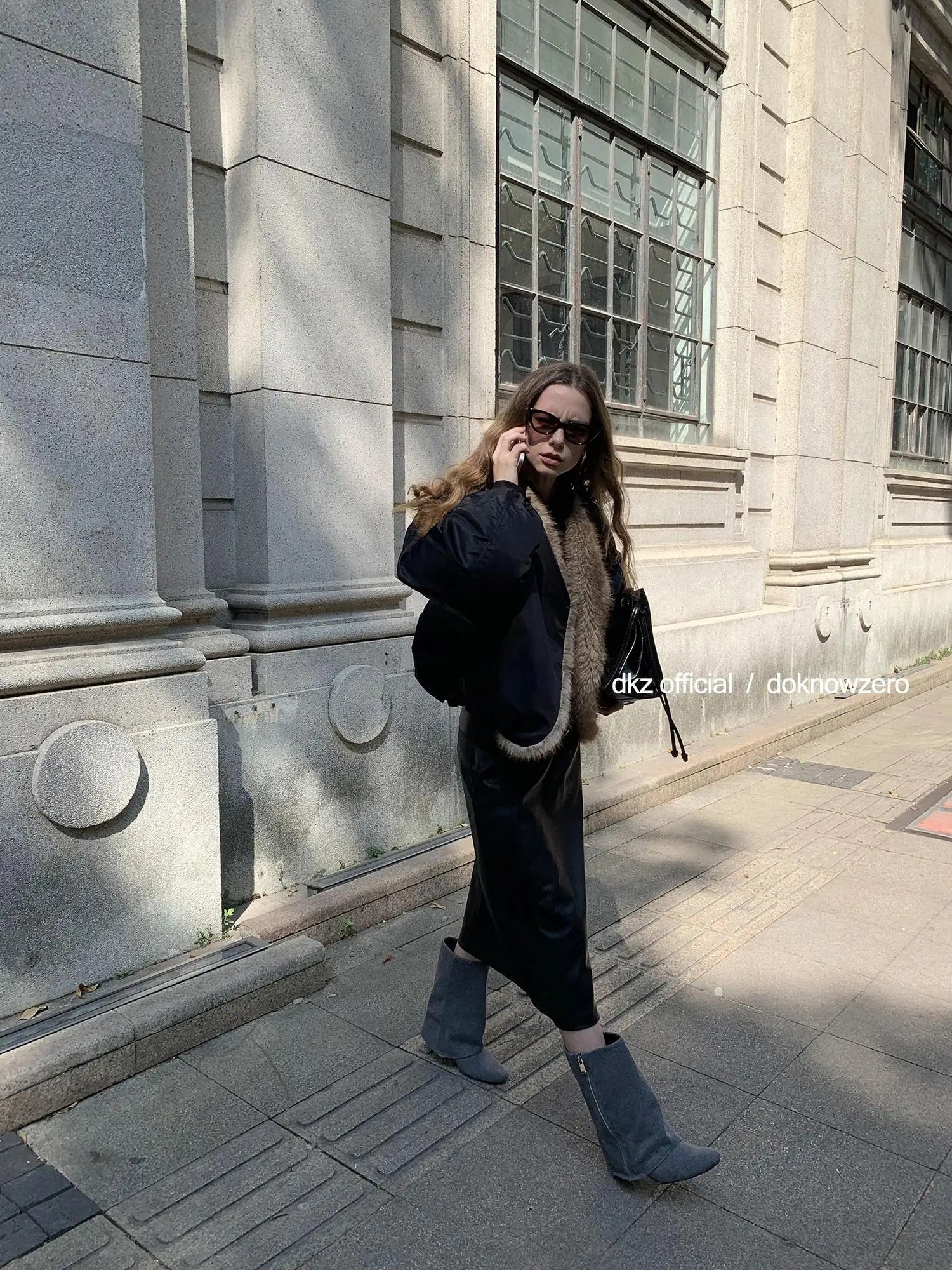 DKZ OFFICIAL Black Faux Fur Collar Quilted Cropped Jacket