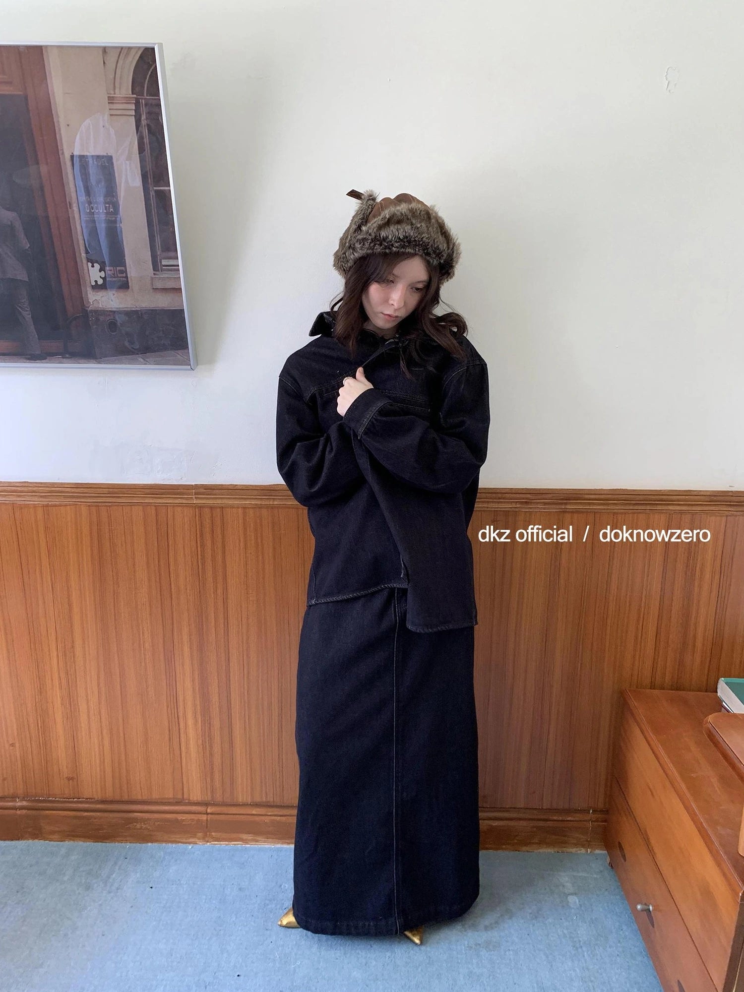 Black Flocked Denim Slit Skirt