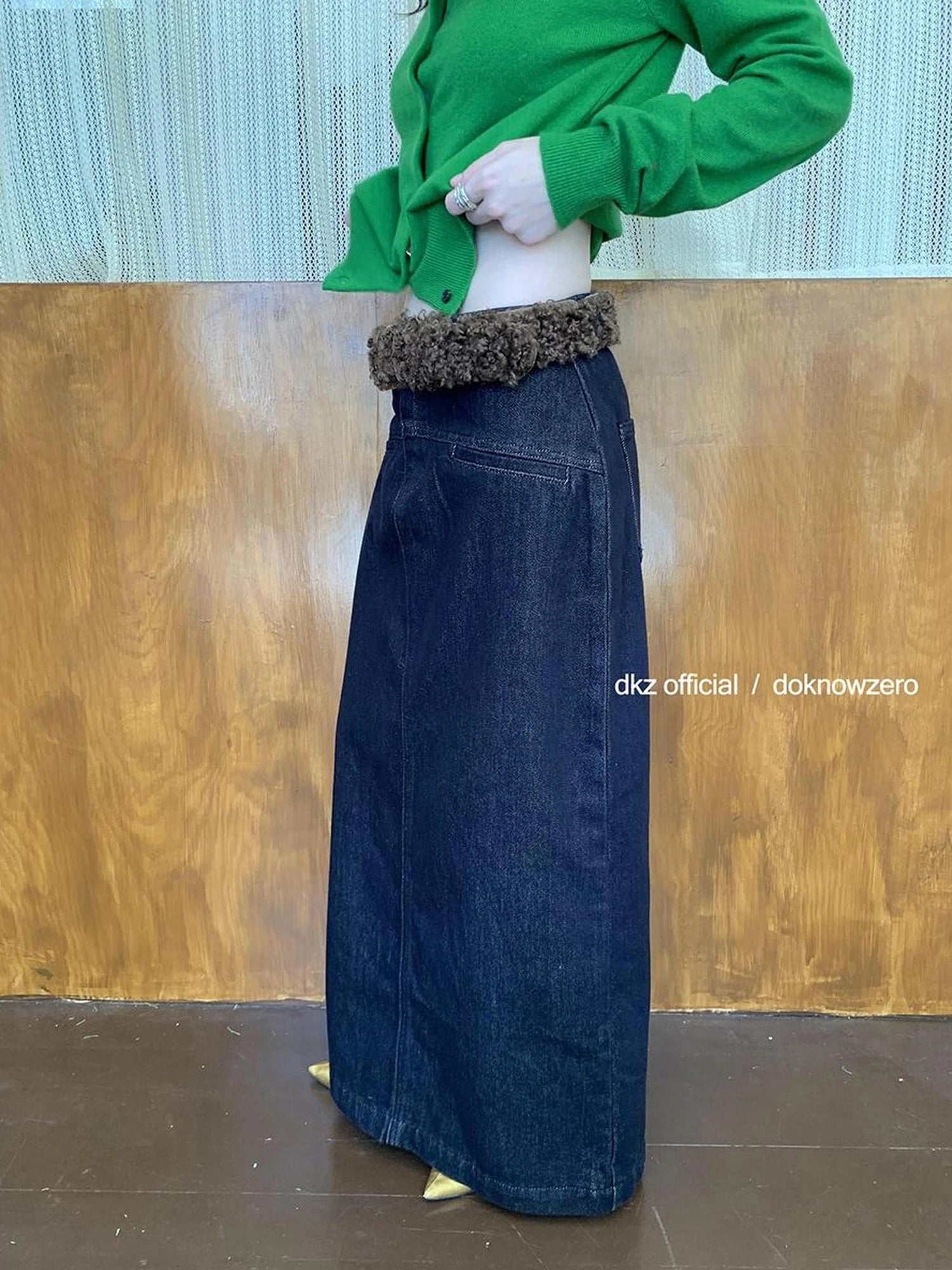 Black Flocked Denim Slit Skirt