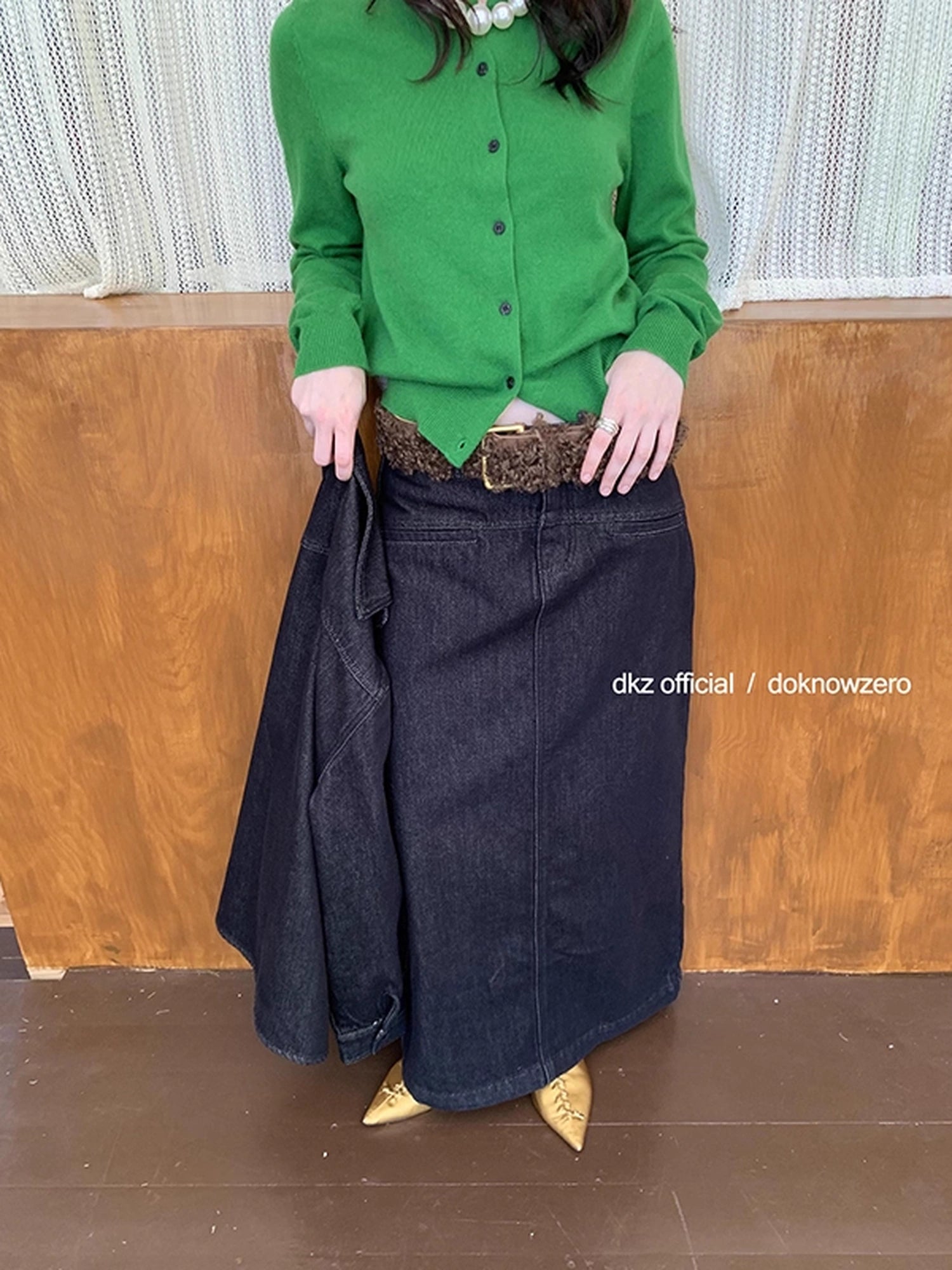 DKZ_OFFICIAL_Black_Flocked_Denim_Slit_Skirt_MISSTT