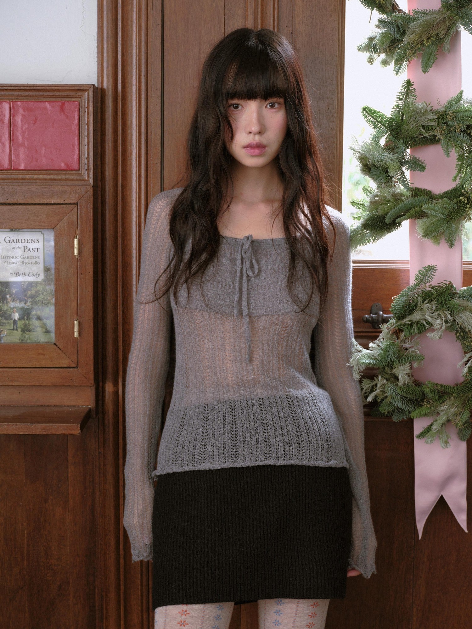 DKZ OFFICIAL Black Knitted Straight H Line Slim Hip Women&