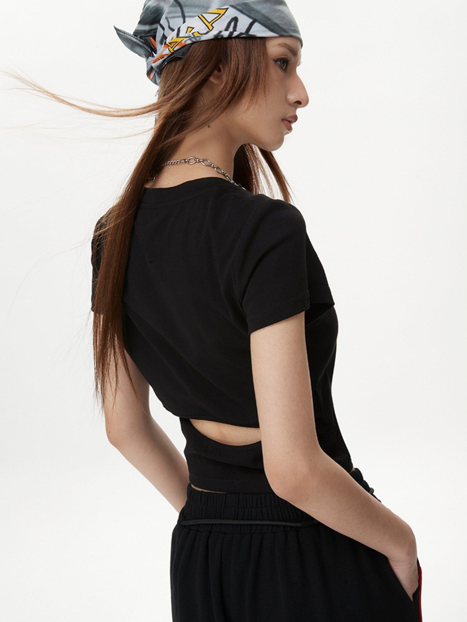 DKZ OFFICIAL Black Letter Print Cropped Women&