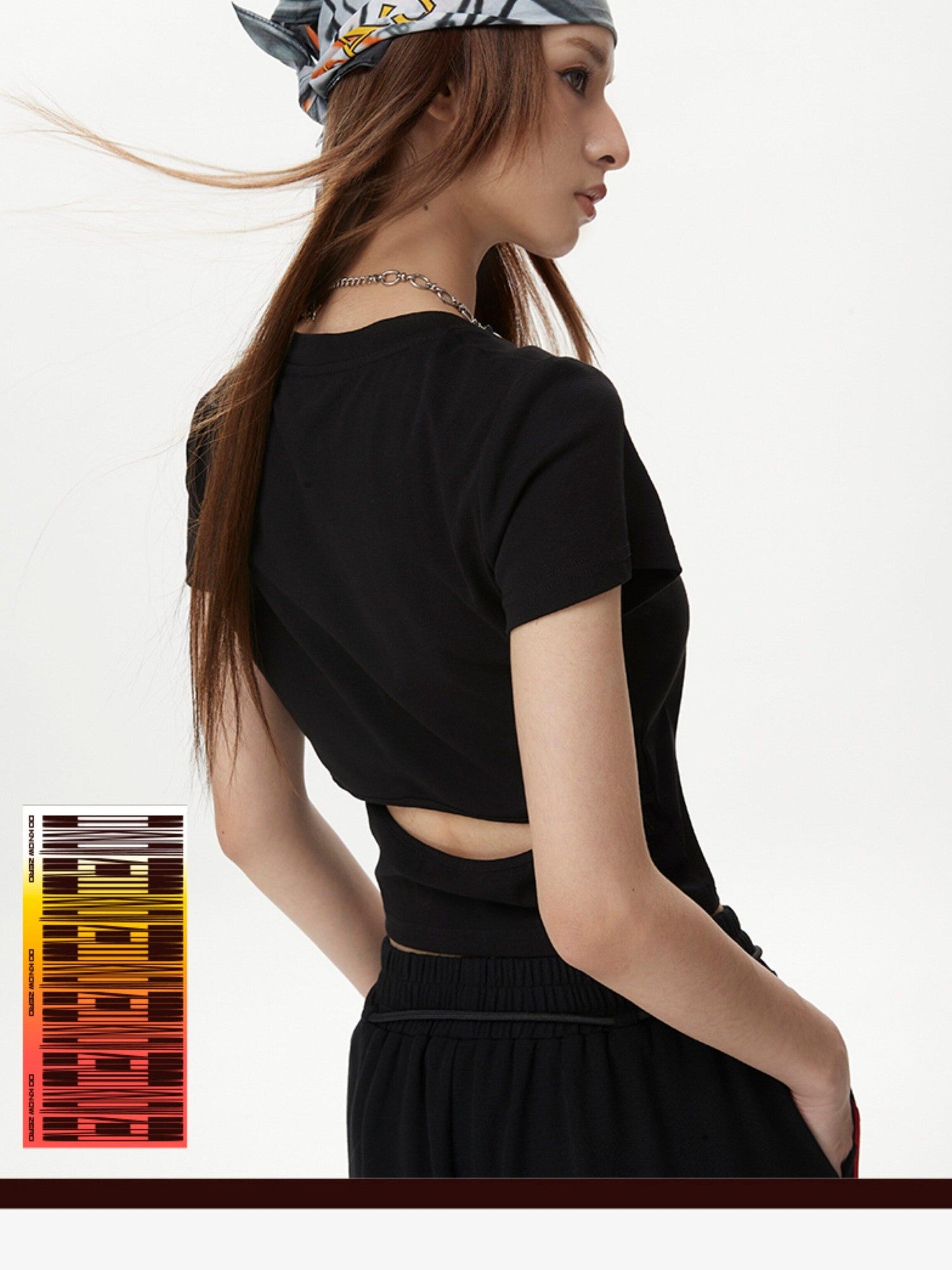 DKZ OFFICIAL Black Letter Print Cropped Women&